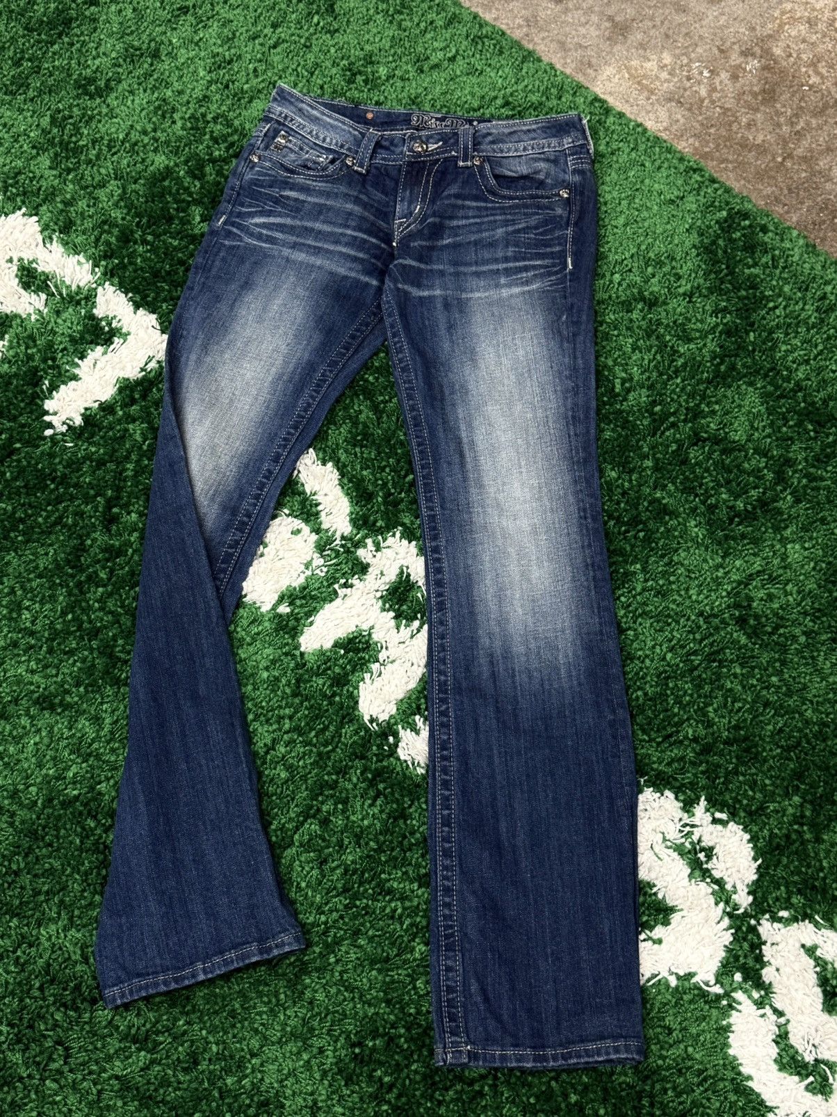 Miss Me Miss Me Leather Star Patches W/ Chrome Buttons Sz. 28 Size 28" / US 6 / IT 42 - 7 Thumbnail