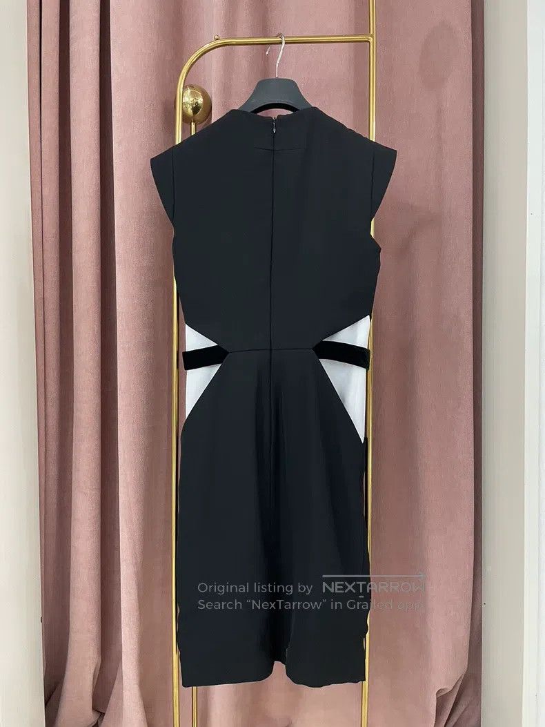 Givenchy Givenchy Black Maxi Dress with White Side Paneling Design Size M / US 6-8 / IT 42-44 - 2 Thumbnail