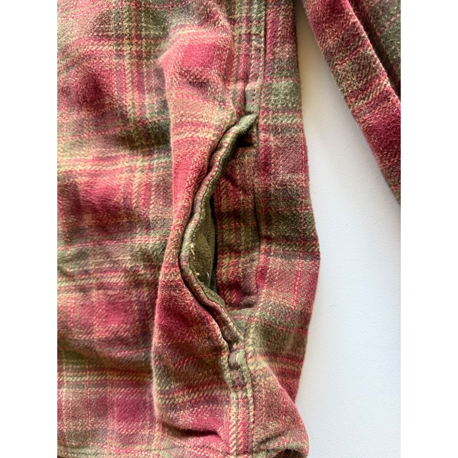 Orvis Med. Orvis Men's Heavy Weight Brushed Flannel Shacket Plaid Size US M / EU 48-50 / 2 - 6 Thumbnail