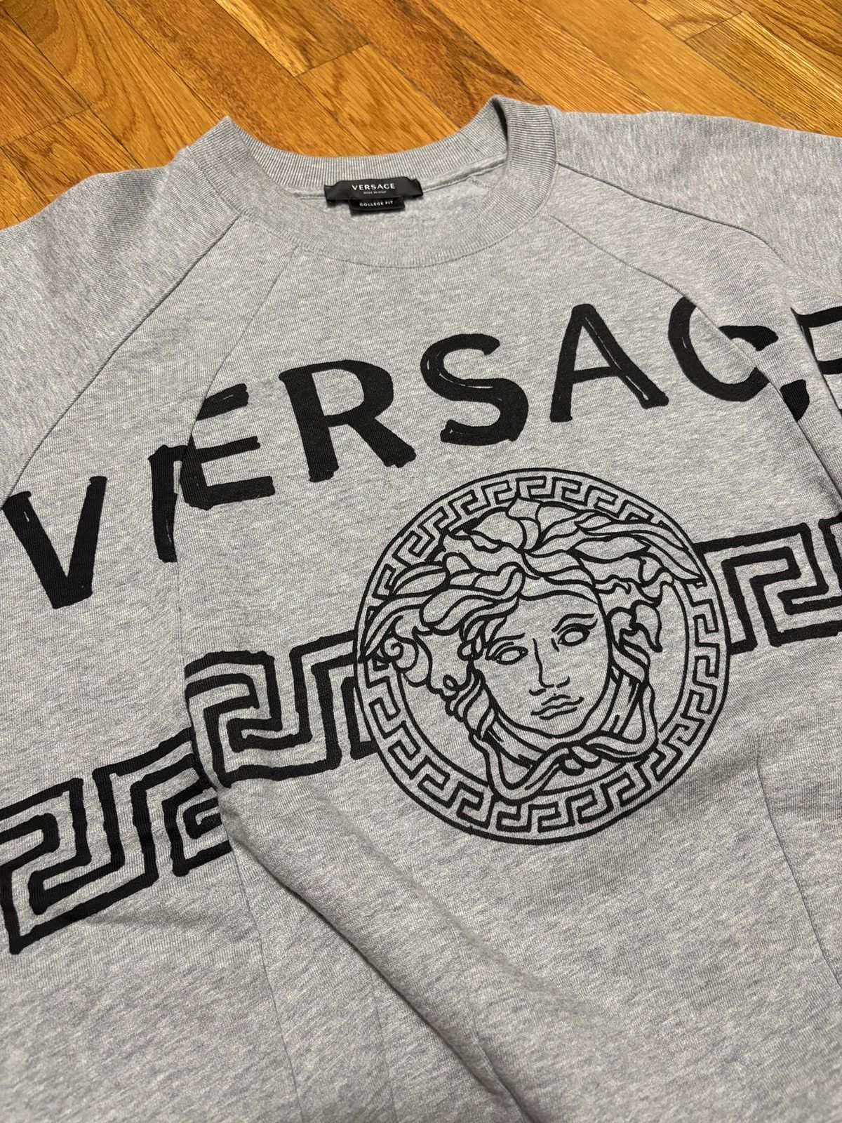 Versace Versace Medusa Logo Sweatshirt Size US L / EU 52-54 / 3 - 3 Thumbnail