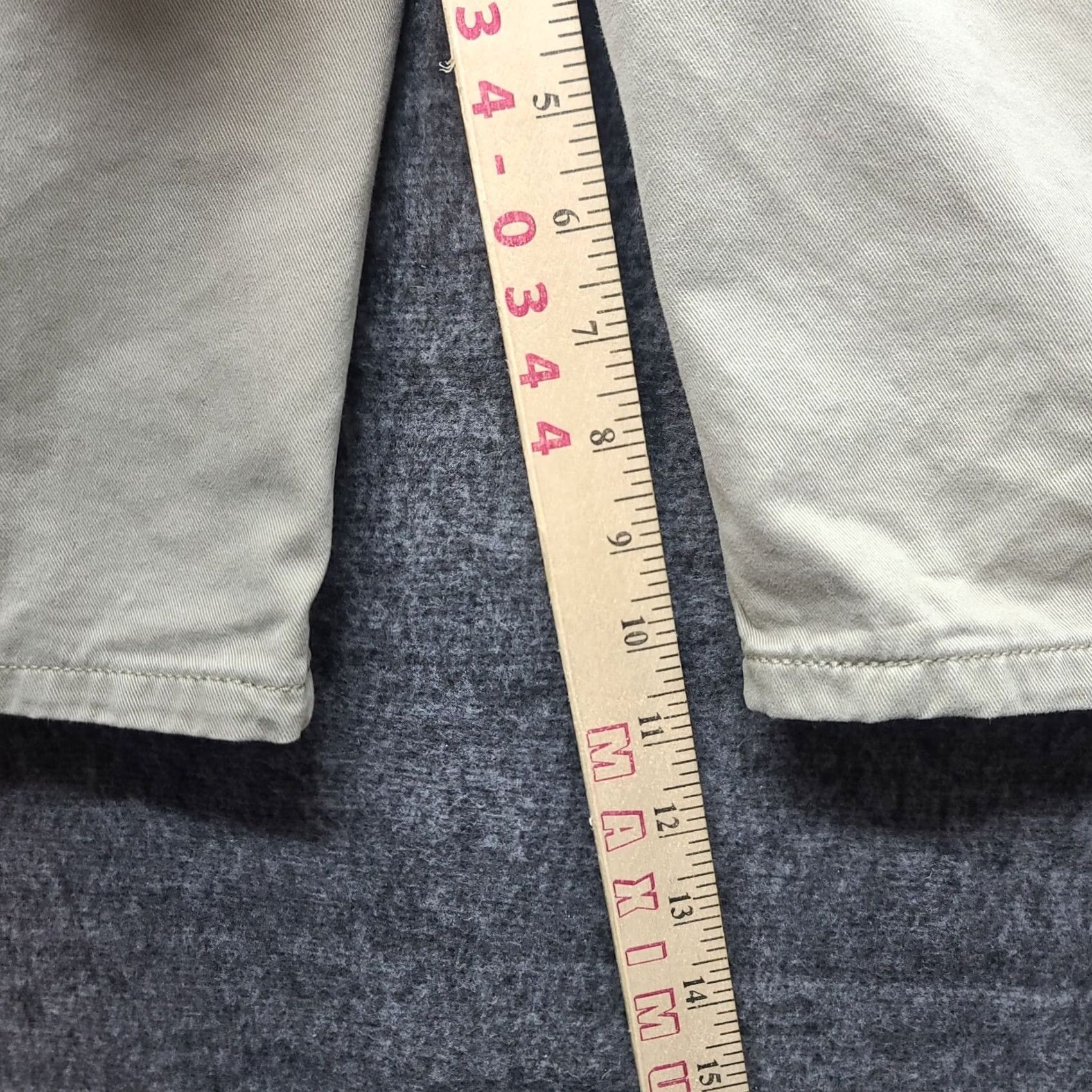 Levi's Levi's Cargo Shorts Mens 38 Relaxed Fit 11" Inseam Beige Cotton Cargo Pocket 90s Outdoor Mens Size US 38 / EU 54 - 7 Thumbnail