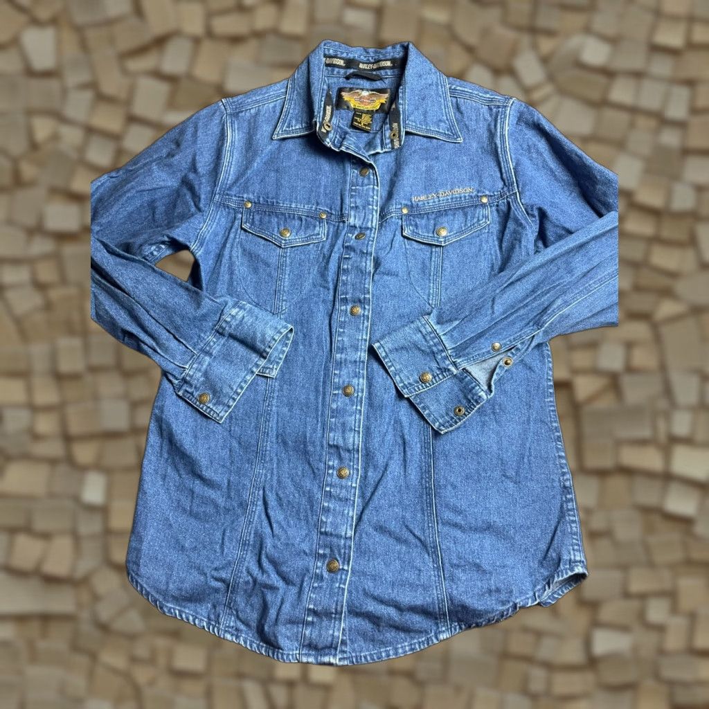 Harley Davidson Harley-Davidson Shirt Womens Small Denim Slim Fit Embroidered Button Up - Blue - Casual Size S / US 4 / IT 40 - 1 Thumbnail