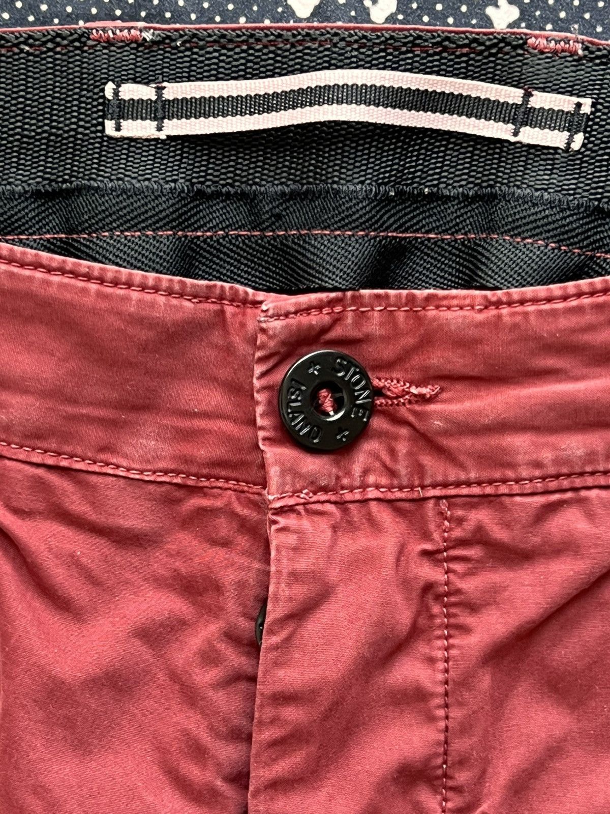 Stone Island Stone Island Type SL Cargo Shorts Red W31 pants bricks Size US 31 - 5 Thumbnail