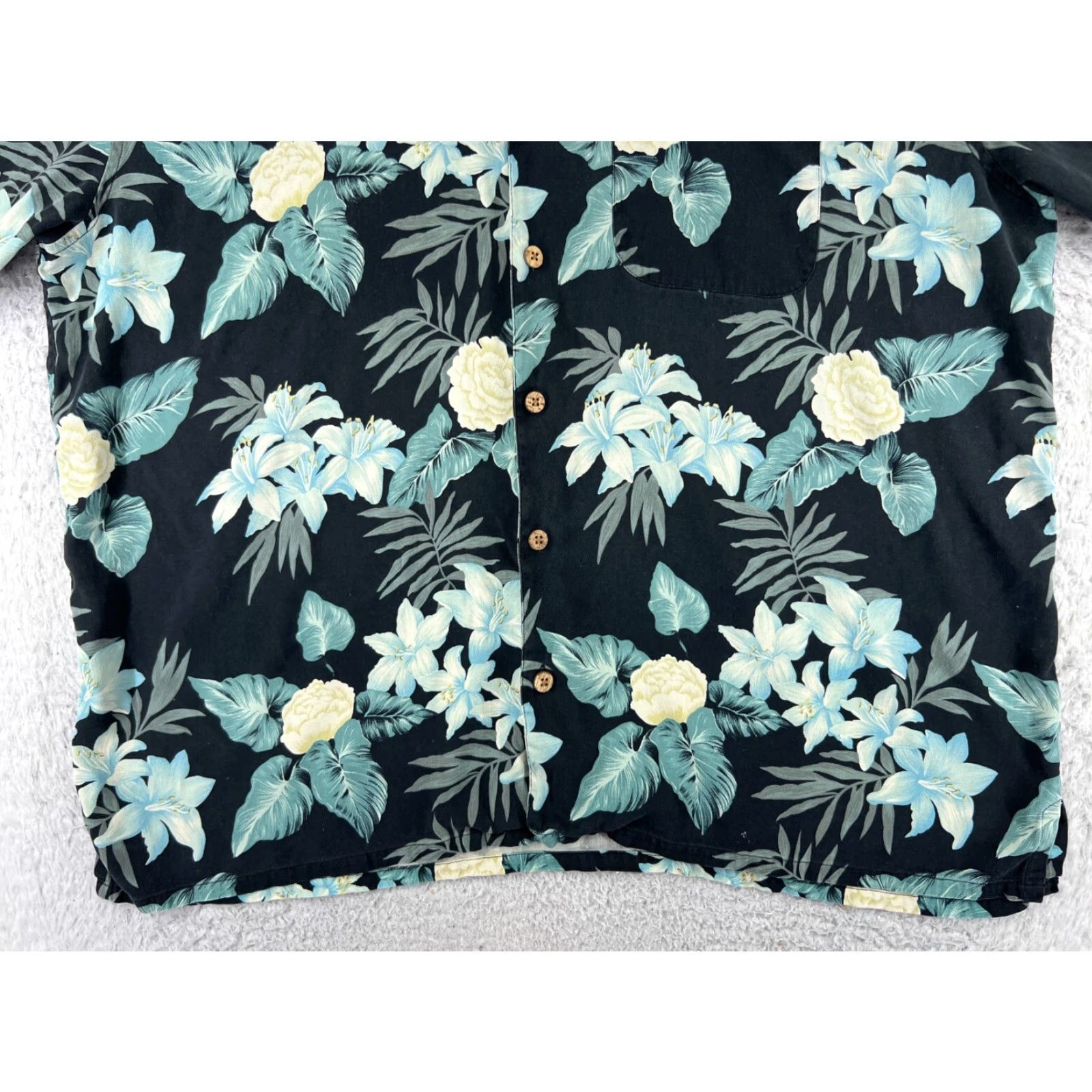 Vintage Wff Shirt Mens 2XL Black Floral Hawaiian Button Up Silk Pocket Classic Aloha Beach Resort Vacation Casual Size US XXL / EU 58 / 5 - 5 Thumbnail