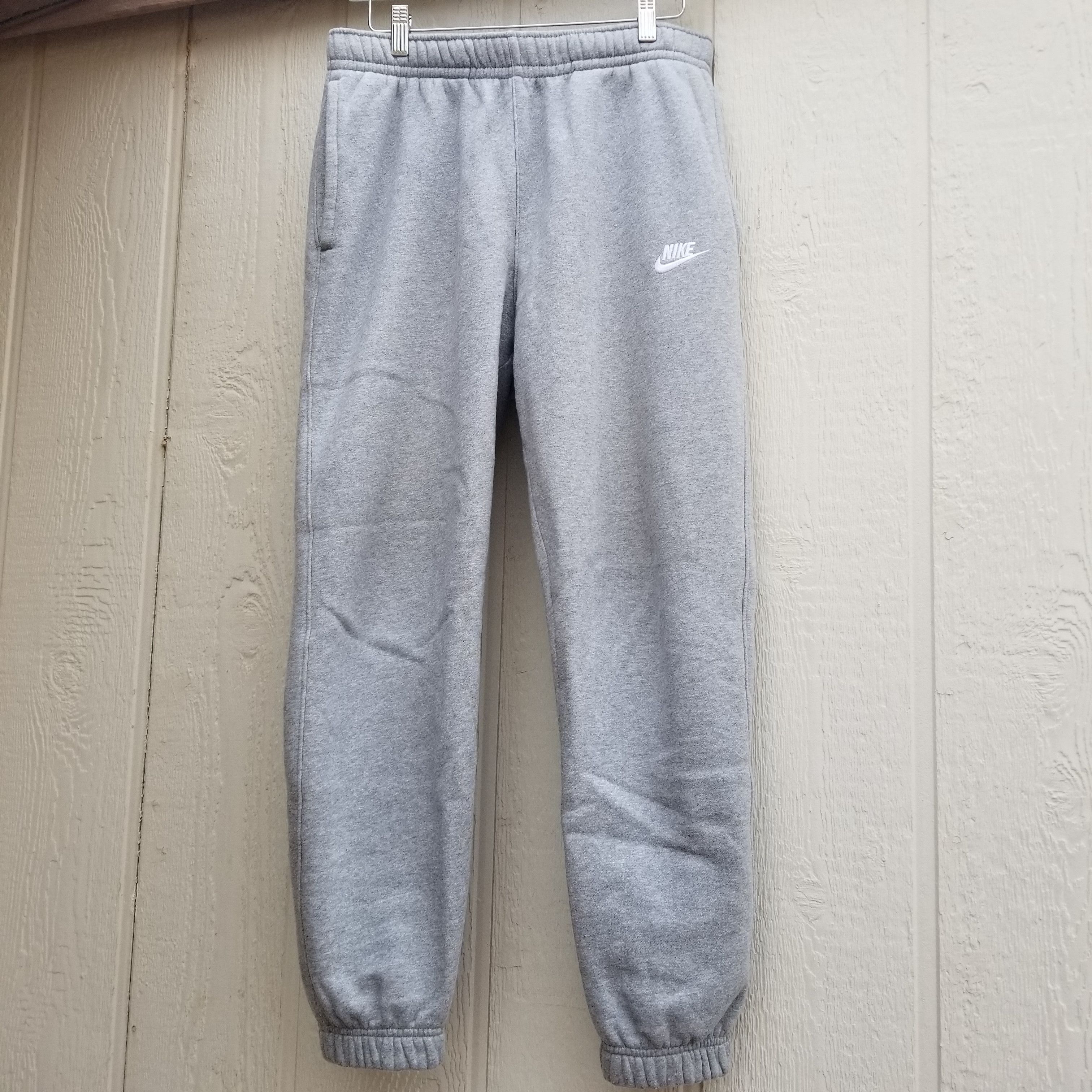 Nike Nike Sportswear Club Fleece Size US 32 / EU 48 - 1 Thumbnail