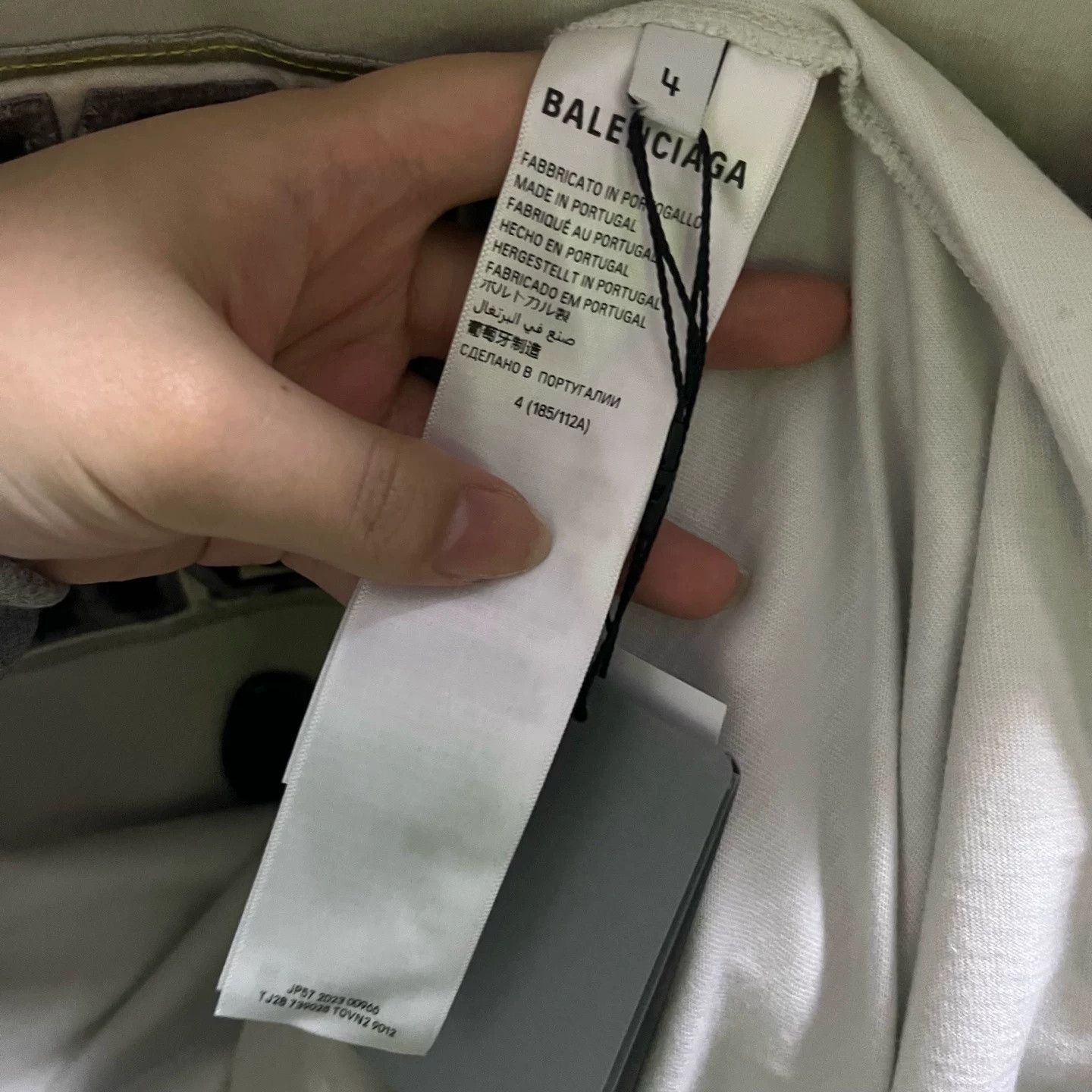 Balenciaga Balenciaga Beige Letter Embroidery T-Shirt Size US S / EU 44-46 / 1 - 5 Thumbnail