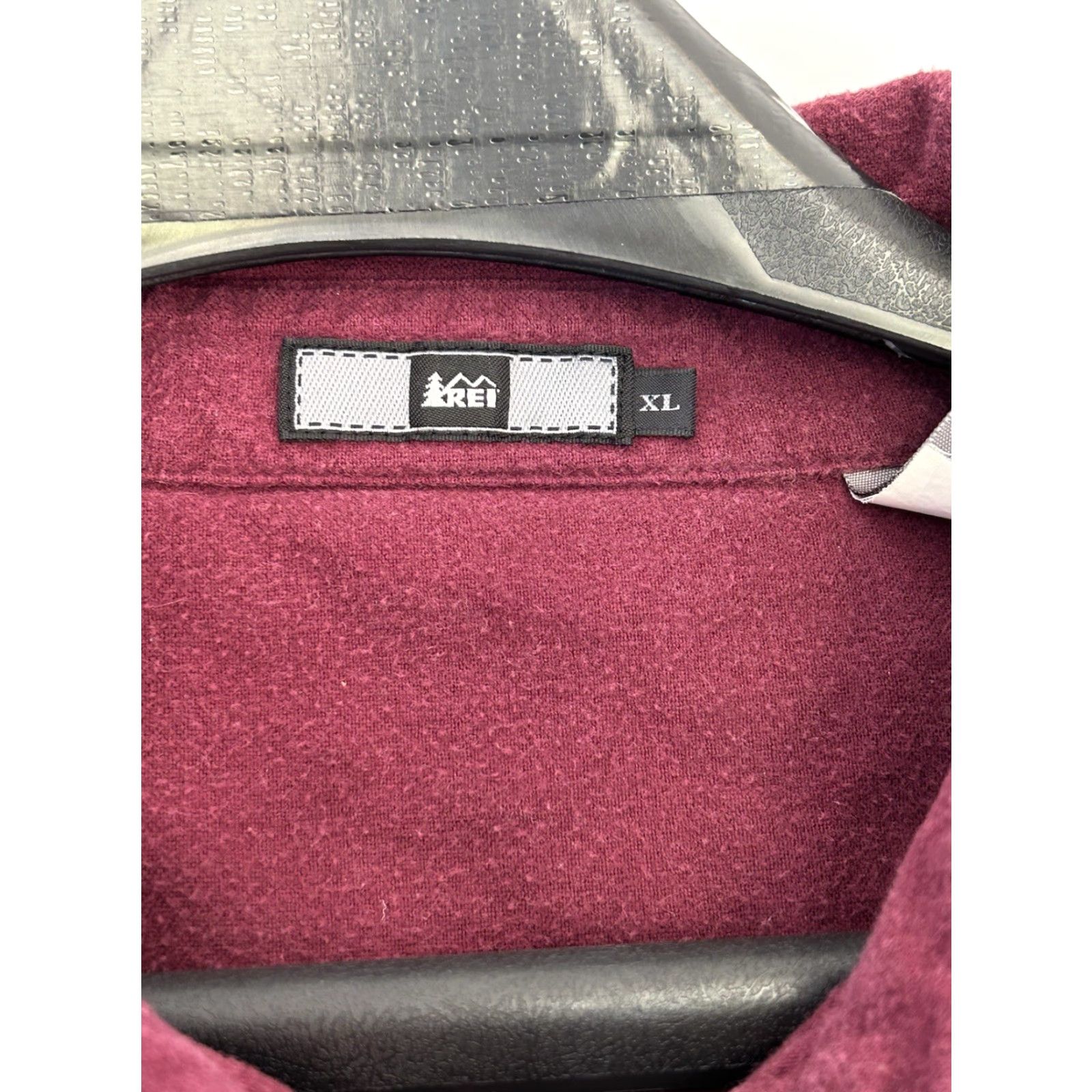 Vintage VINTAGE REI Mens Long Sleeve Button-Down Shirt Maroon XL Size US XL / EU 56 / 4 - 5 Thumbnail