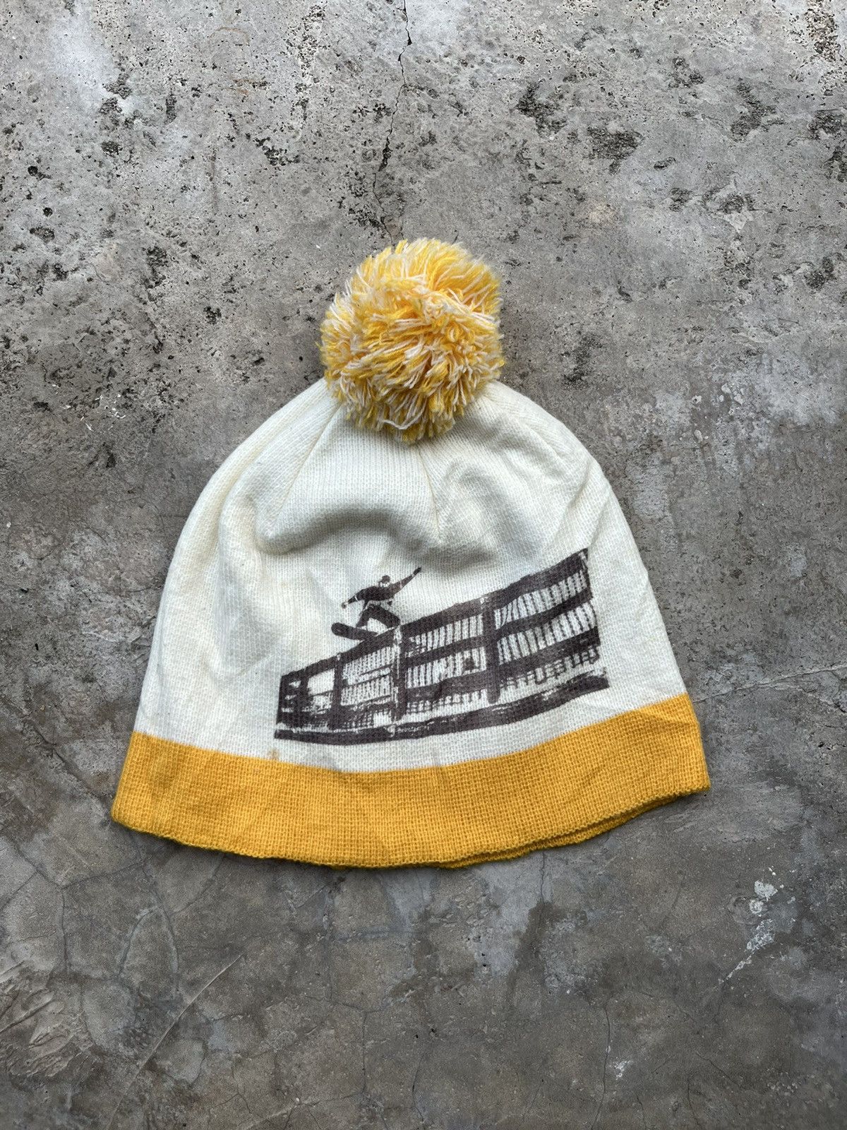 image of Burton Snowboards Beanie / Snowcap in Yellow, Men's