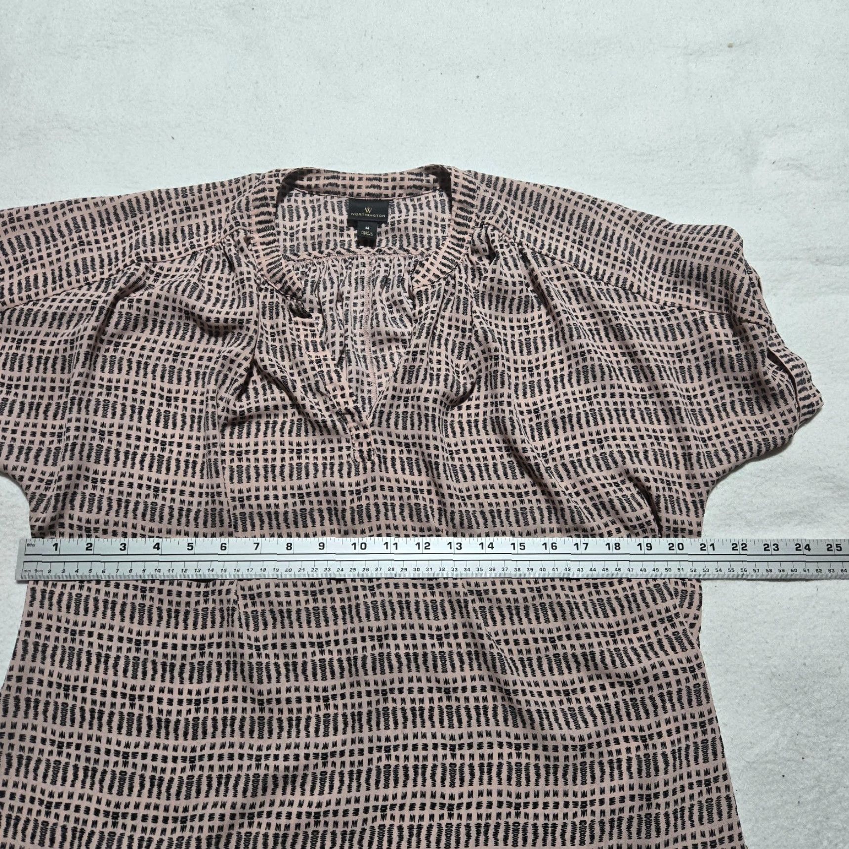 Worthington Worthington Shirt Adult Womens Light Pink V-Neck Short Sleeve Medium M Size L / US 10 / IT 46 - 4 Thumbnail