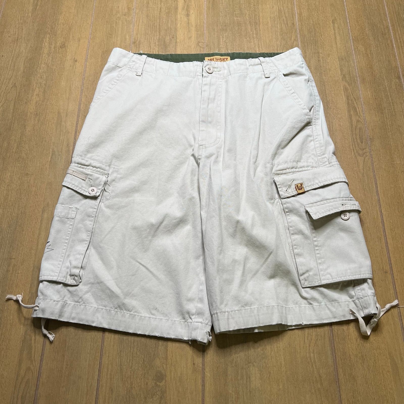 Vintage Y2K Get Lucky Men Shorts Sz 34 baggy loose Size US 34 / EU 50 - 1 Thumbnail