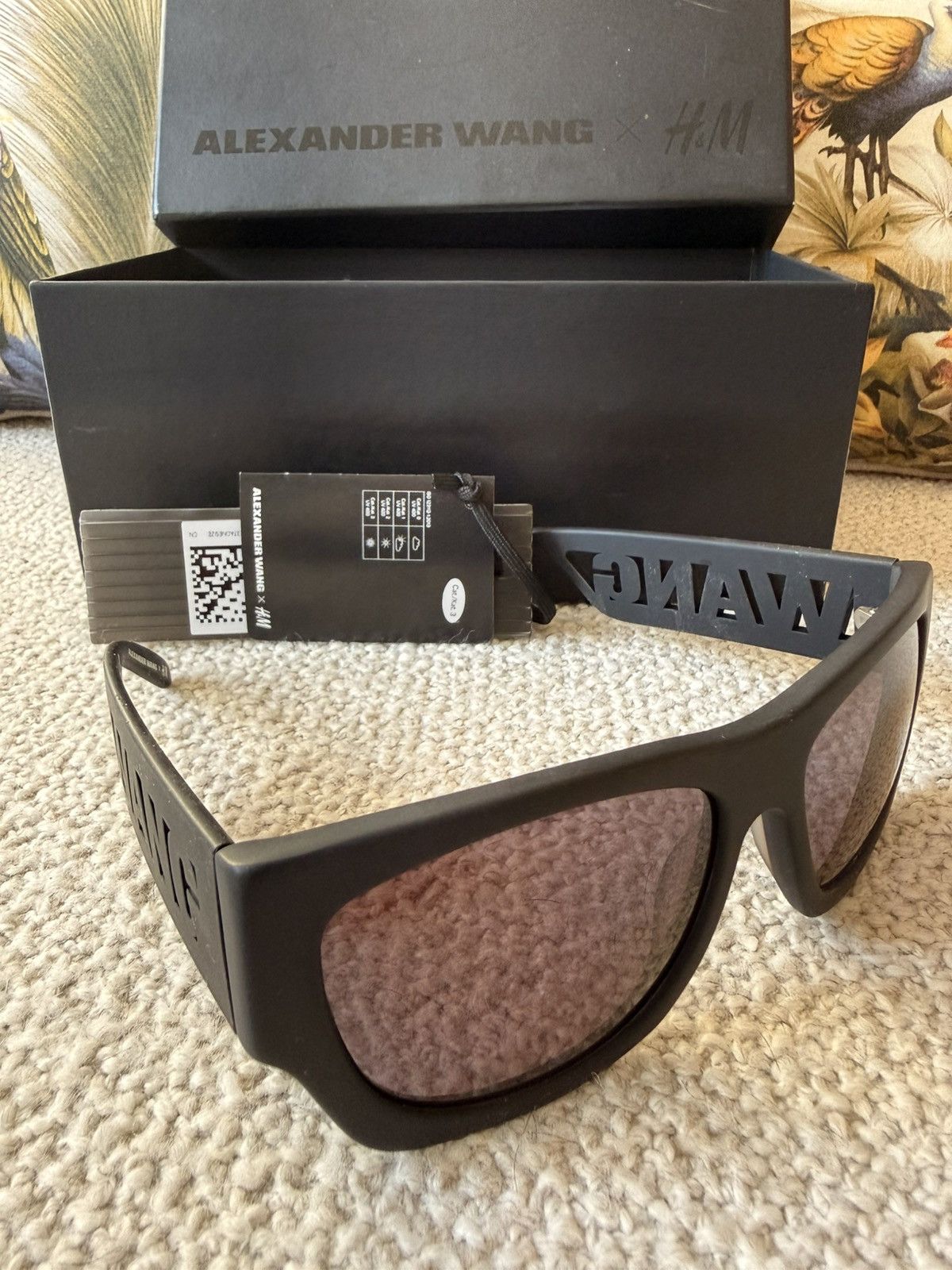 Alexander Wang × H&M Alexander Wang x H&M Sunglasses Limited Edition - Full Set Size ONE SIZE - 3 Thumbnail