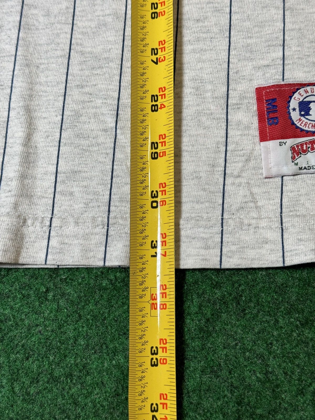 Nutmeg × Vintage Vintage 90s New York Yankees Nutmeg Mills Pinstripe T Shirt Size US M / EU 48-50 / 2 - 7 Thumbnail