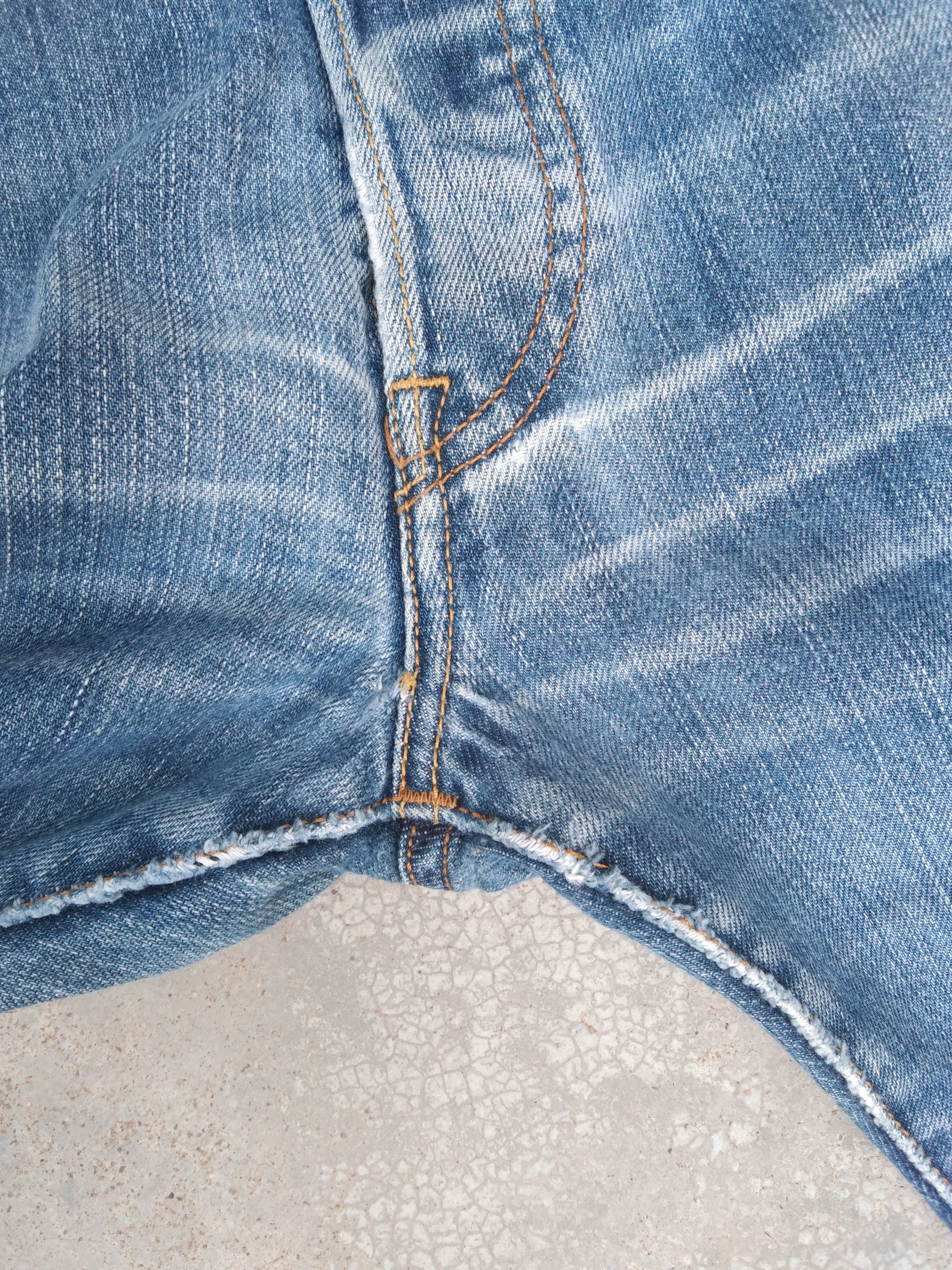 Levi's Vintage Levi's 501 Faded Blue Straight Leg Jeans 38x32 Size US 38 / EU 54 - 6 Thumbnail