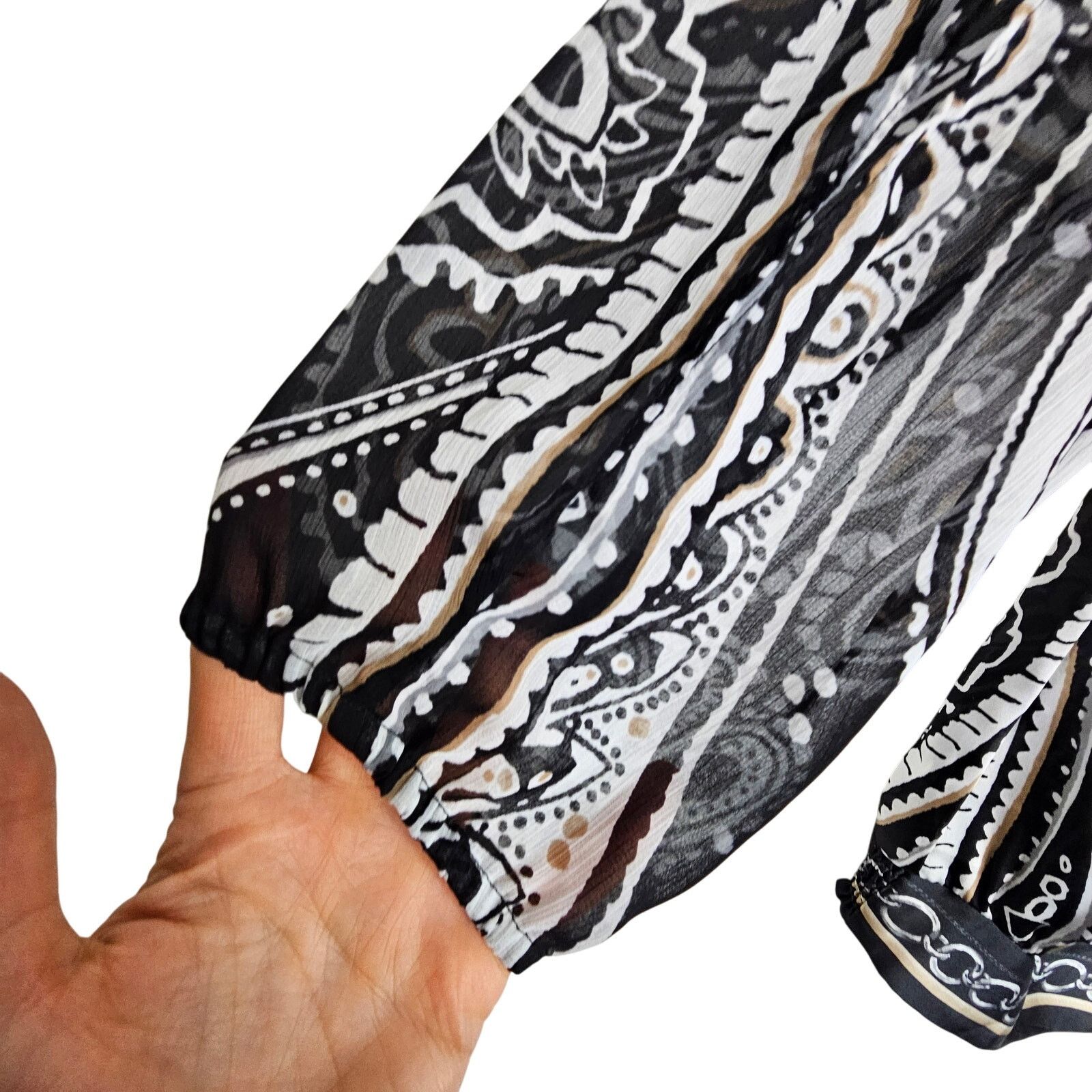 White House Black Market White House Black Market Geometric Print Top 10 Career Corp Size L / US 10 / IT 46 - 6 Thumbnail