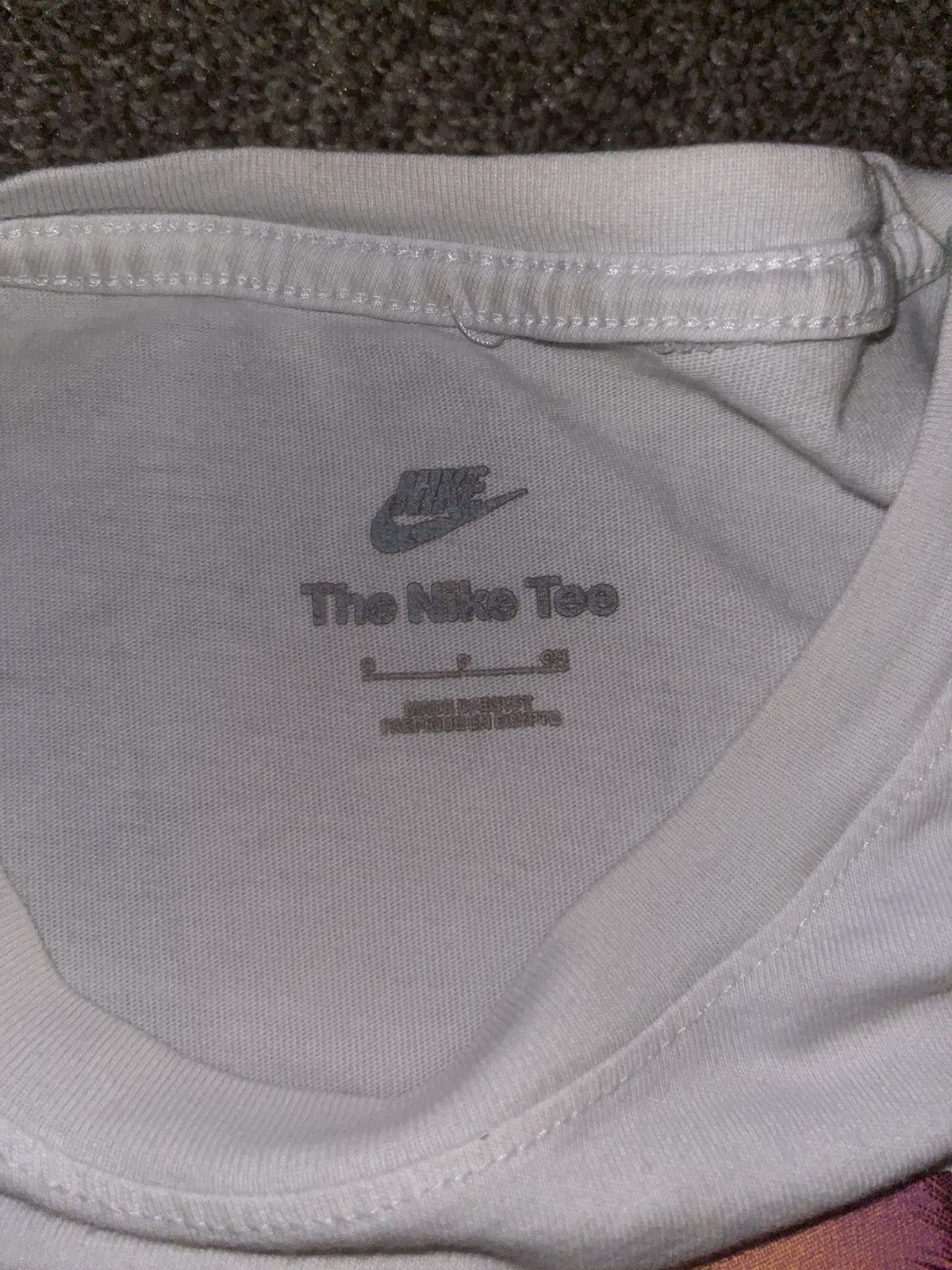 Nike Nike Air White Tee size small Size US S / EU 44-46 / 1 - 3 Thumbnail