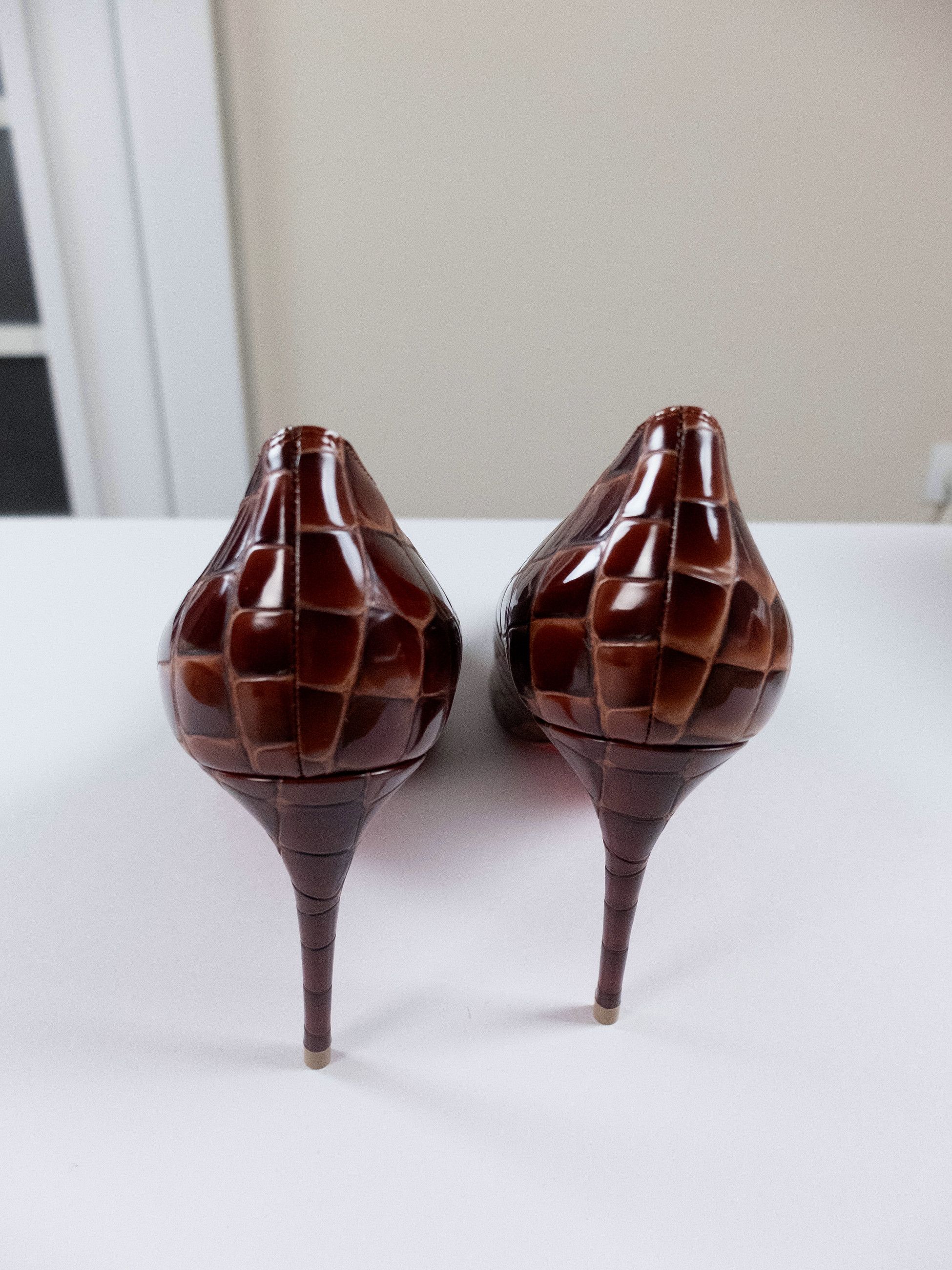 Christian Louboutin CHRISTIAN LOUBOUTIN Kate brown alligator embossed pumps 8.5 Size US 8.5 / IT 38.5 - 8 Thumbnail