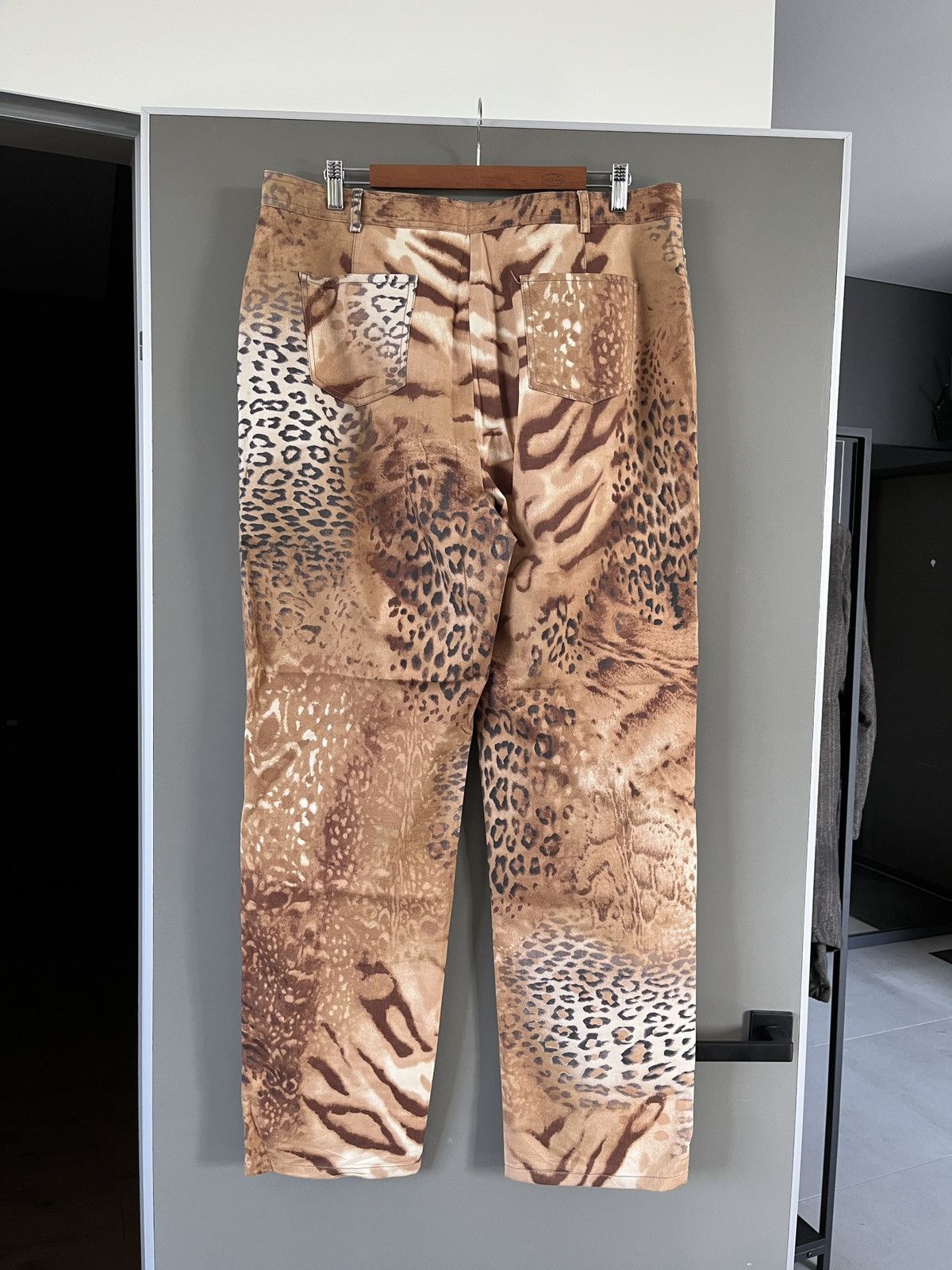 Ferre × Gianfranco Ferre Gianfranco Ferre Leopard Pattern Print Pants Size US 38 / EU 54 - 15 Thumbnail
