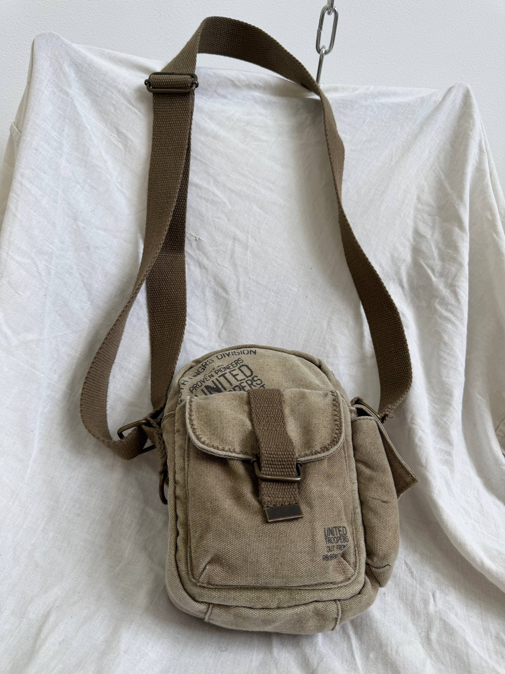 Vintage Vintage 90s Army Diesel Style Crossbody Mini Bag Size ONE SIZE - 6 Thumbnail