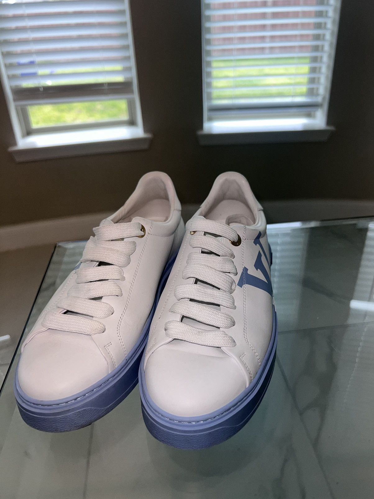 Louis Vuitton Louis vuitton women Size US 7 / IT 37 - 4 Thumbnail