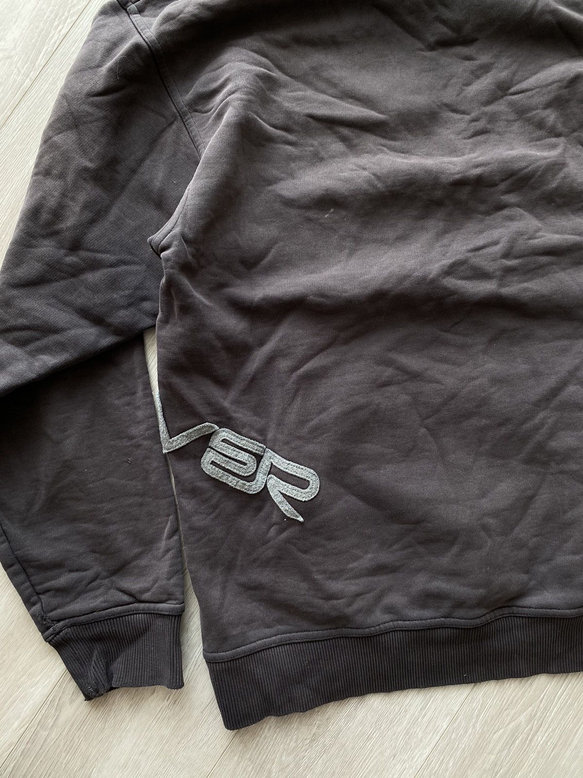 Quiksilver × Vintage Crazy Y2K Quiksilver Cyber Gothic Skater Faded Black Hoodie Size US M / EU 48-50 / 2 - 4 Thumbnail