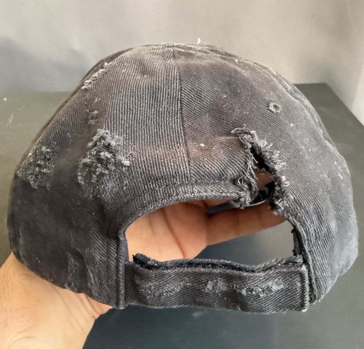 Balenciaga Balenciaga Pierced Cap Size ONE SIZE - 6 Thumbnail