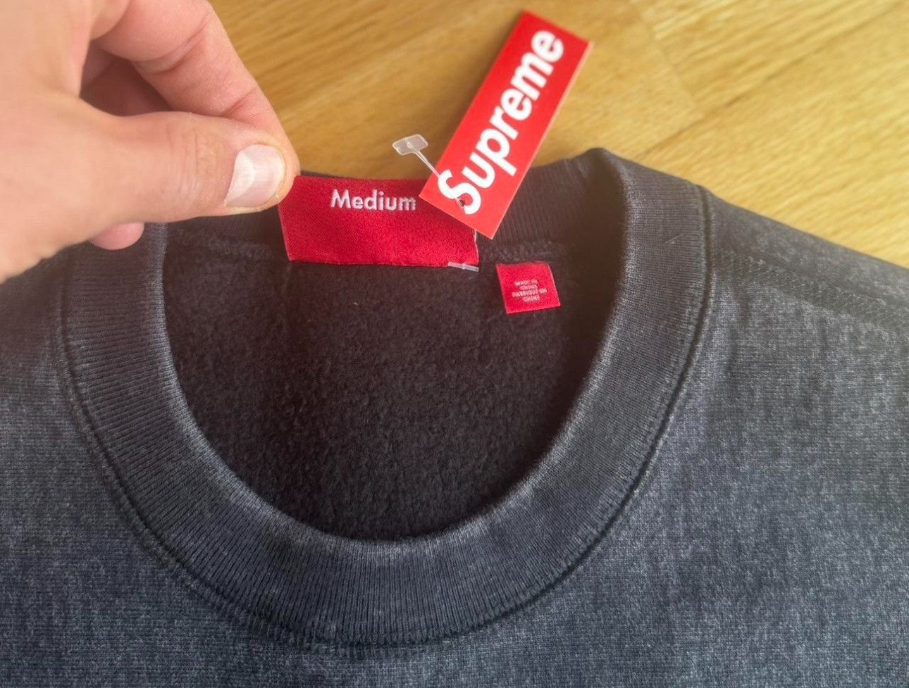 Supreme Supreme Washed Box Logo Crewneck black. Size Medium Size US M / EU 48-50 / 2 - 5 Thumbnail
