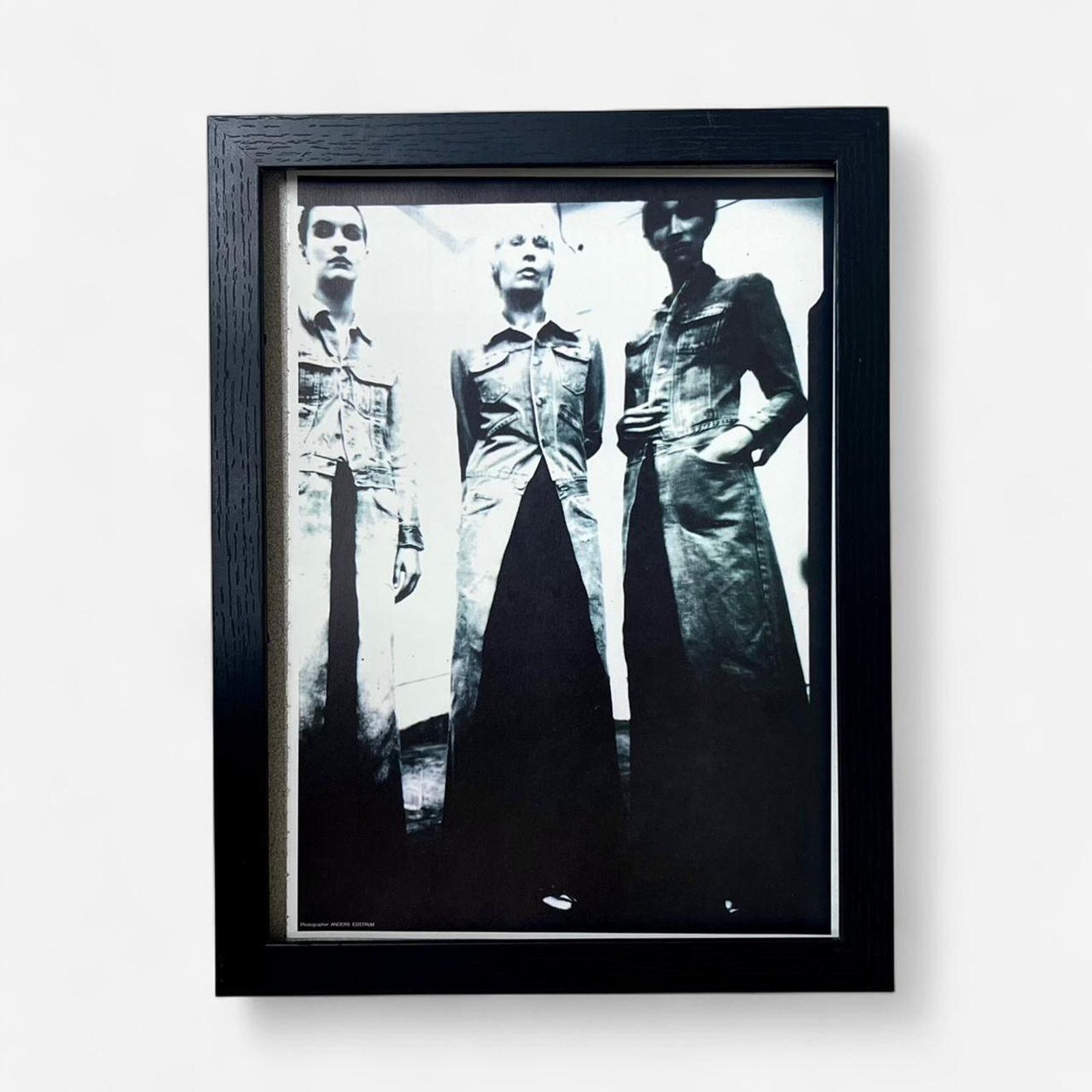 Japanese Brand × Maison Margiela × Vintage Maison Margiela Archive Fashion runway photo framed 9x12 Size ONE SIZE - 1 Thumbnail