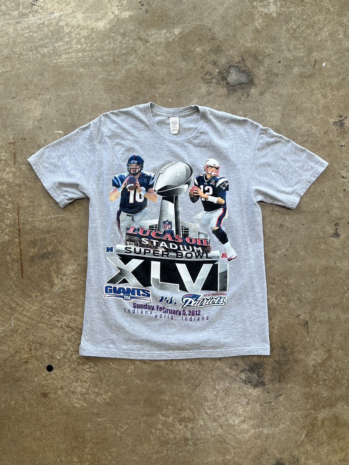 NFL NFL 2012 Super Bowl XLVI Giants v. Patriots Tee Medium Size US M / EU 48-50 / 2 - 2 Thumbnail