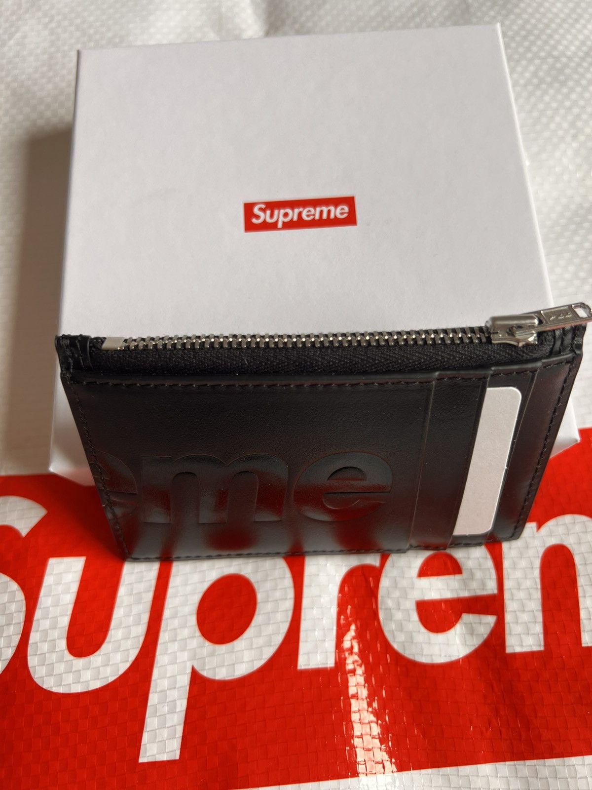 Supreme SUPREME Leather zip card holder Wallet black calfskin logo Size ONE SIZE - 8 Thumbnail