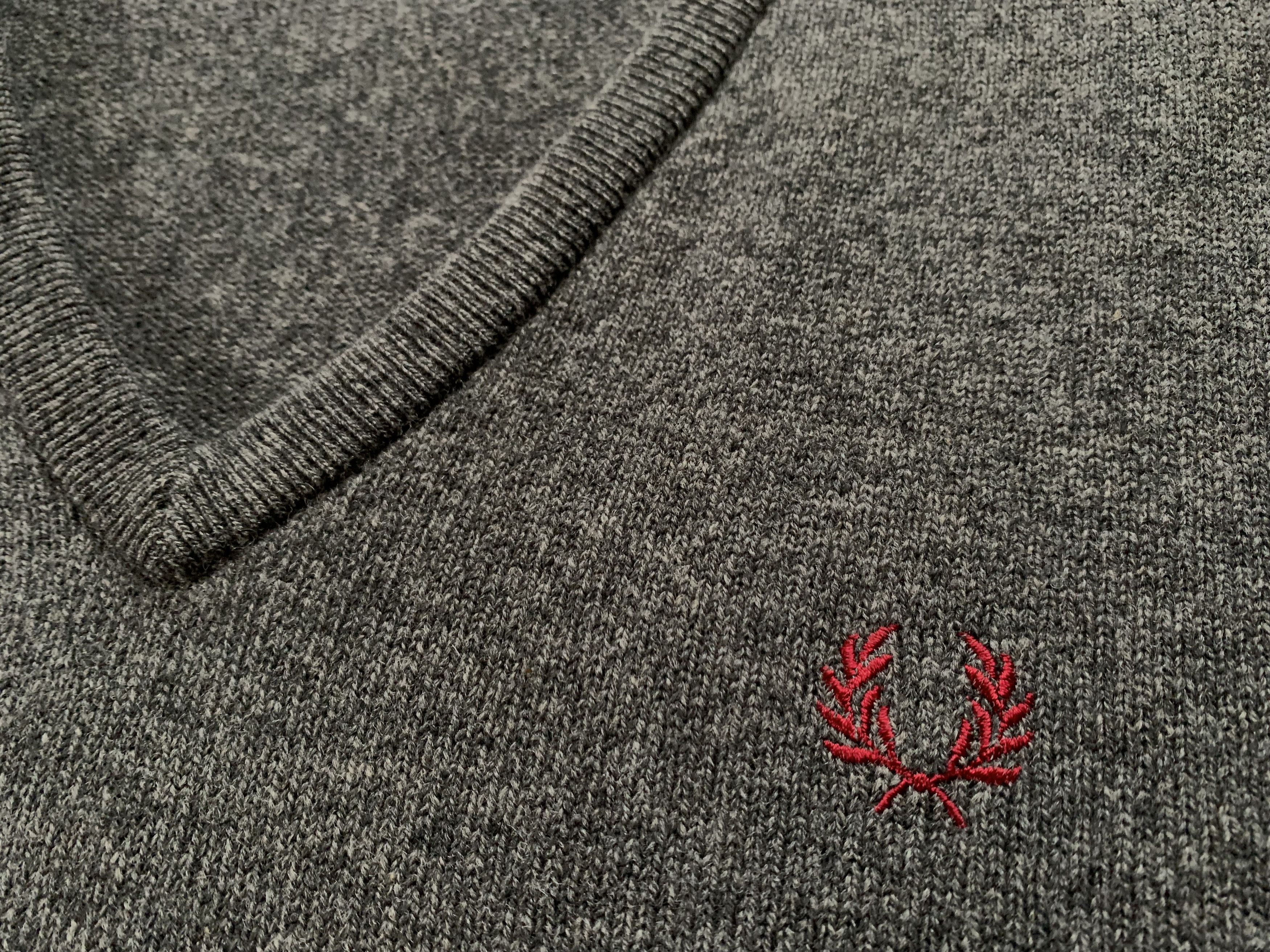 Fred Perry Fred Perry Lambs Wool V Neck Sweater Pullover Size US L / EU 52-54 / 3 - 5 Thumbnail