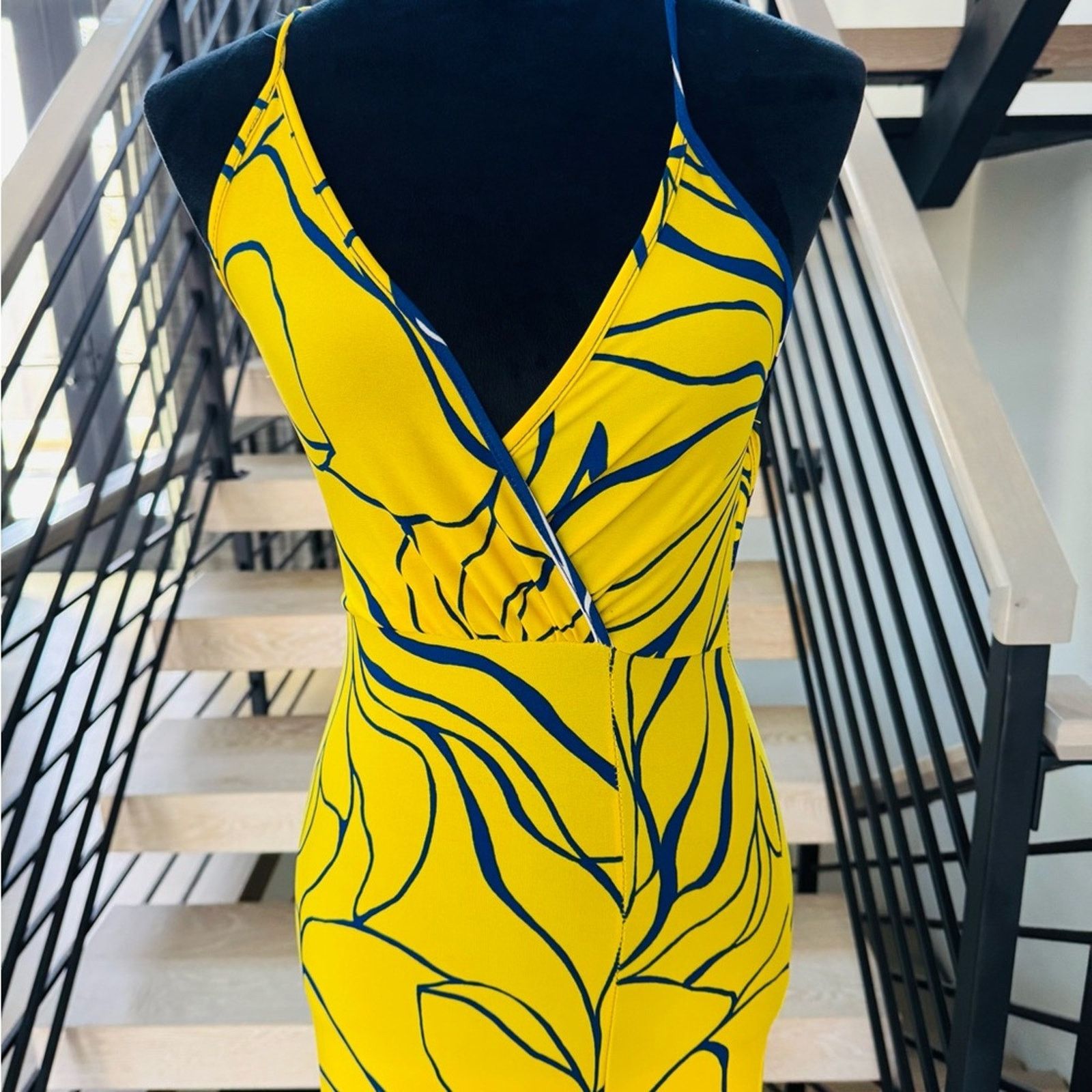 Other Fitted Maxi Summer Elegant Yellow Blue Floral Dress size XS Size XS / US 0-2 / IT 36-38 - 7 Thumbnail