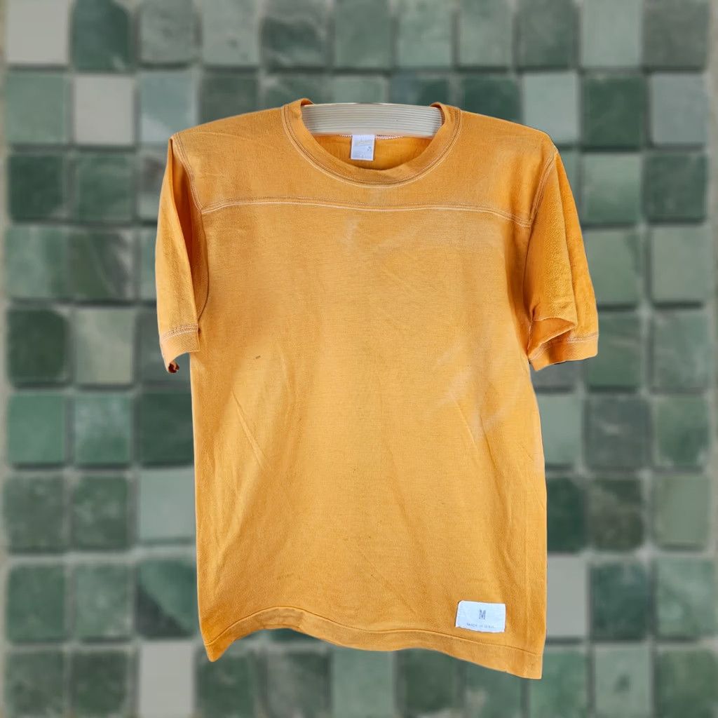 Vintage VINTAGE Sportswear Shirt Mens T-Shirt Yellow 50/50 Football Jersey SZ M 70's 18 INCH 26 INCH Cotton Short Sleeve Round Neck Classic Size US M / EU 48-50 / 2 - 1 Thumbnail