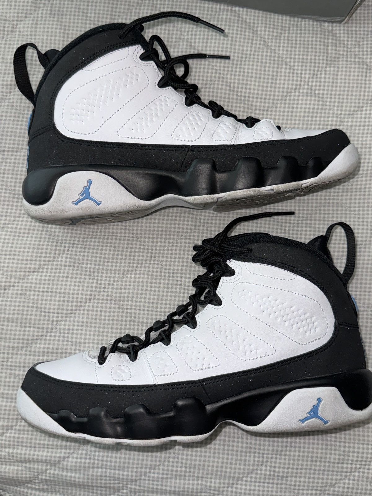 Jordan Brand Air Jordan 9 ‘ University Blue GS ‘ Size US 6.5 / EU 39-40 - 1 Thumbnail