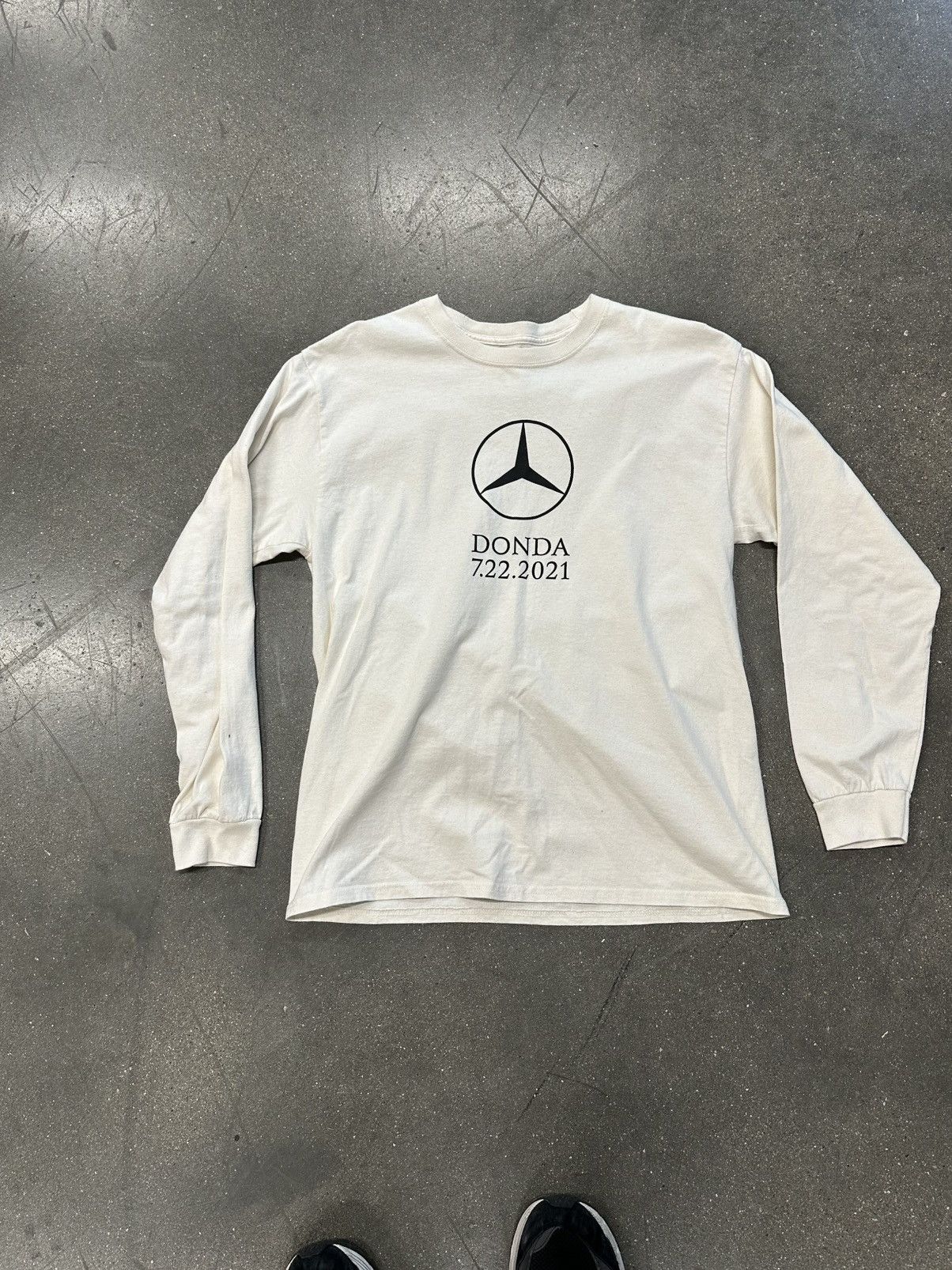 Yeezy Kanye West DONDA Atlanta Listening Event L/S T-shirt White Size US L / EU 52-54 / 3 - 1 Thumbnail