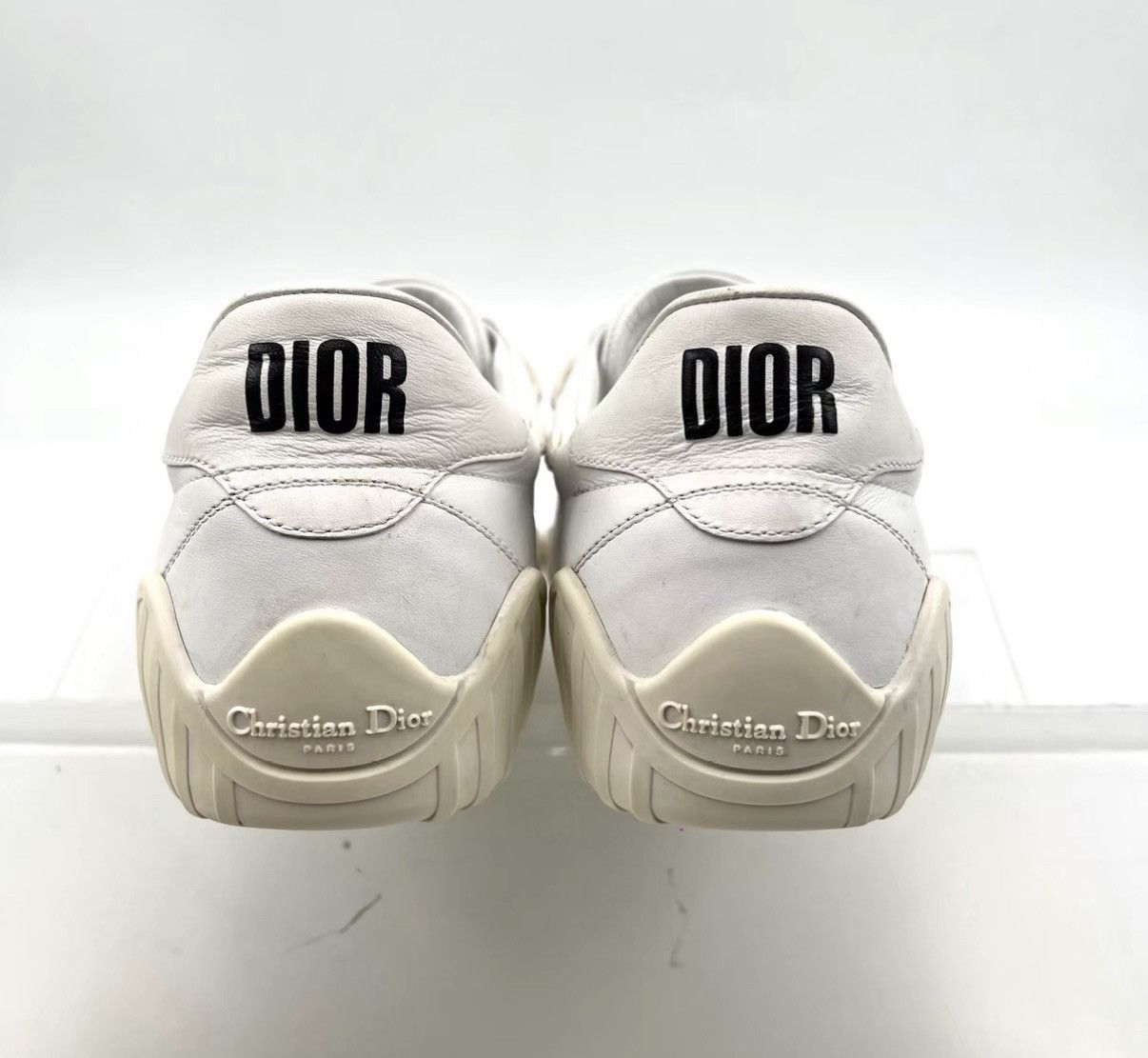 Dior Dior White Bee Leather Low Top Trainer K12 Size US 5.5 / IT 35.5 - 7 Thumbnail