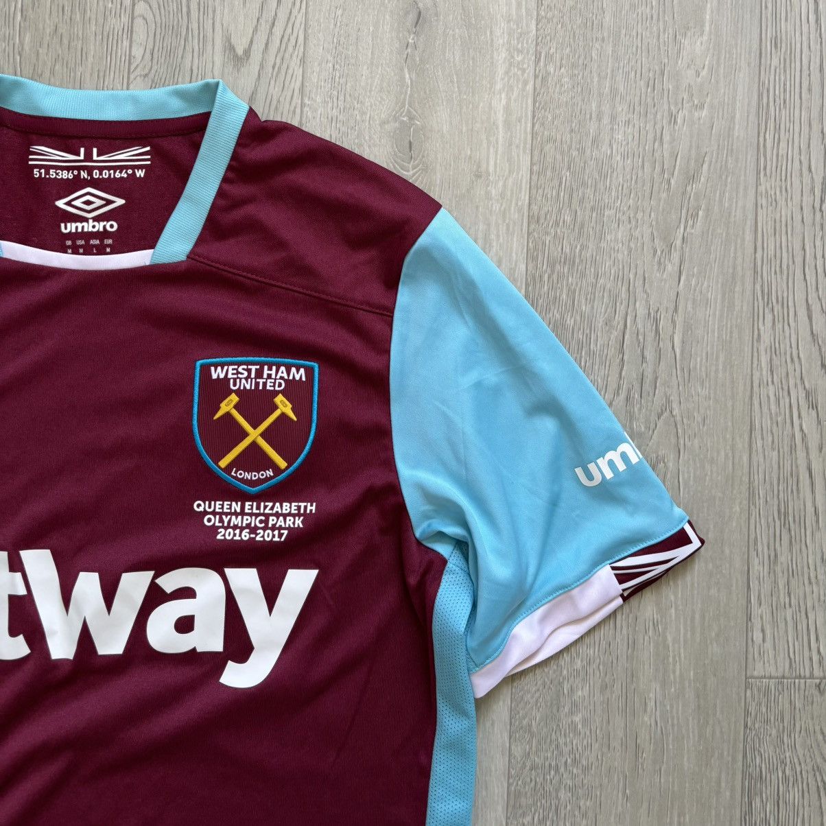 Umbro × Vintage Umbro West Ham United Soccer Jersey Size US M / EU 48-50 / 2 - 3 Thumbnail
