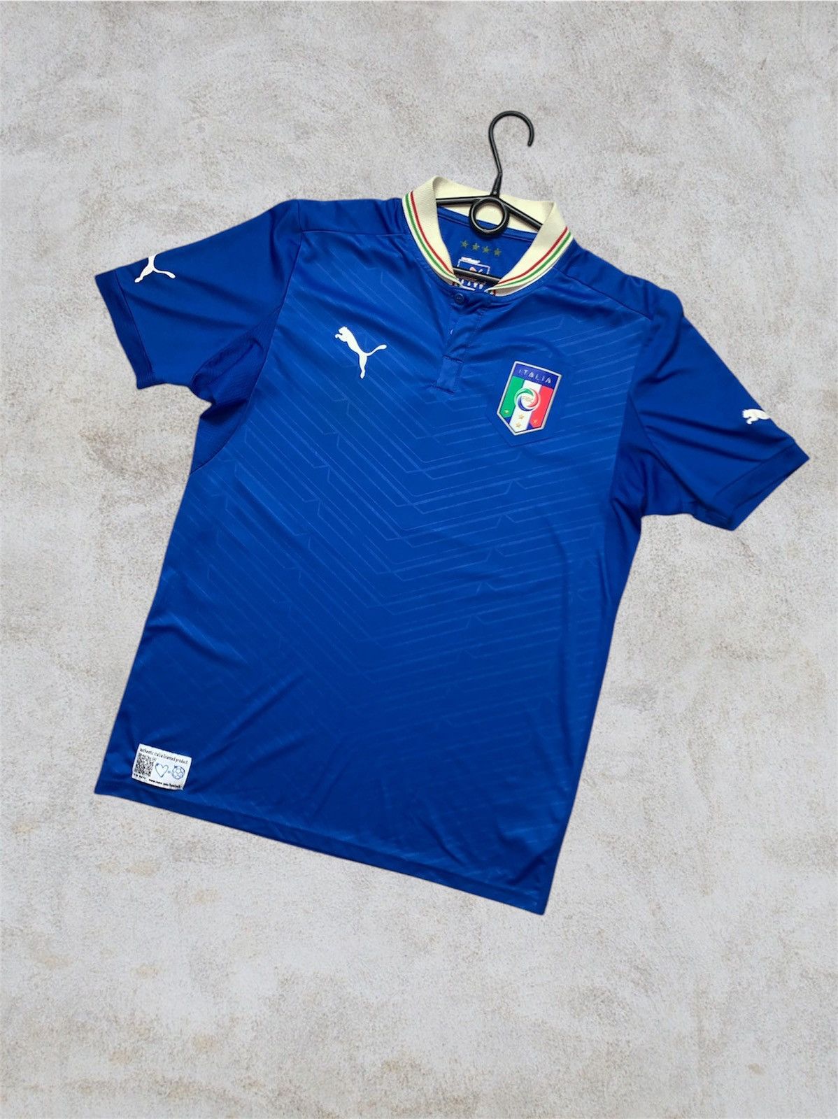 Puma Italy vintage soccer jersey Size M