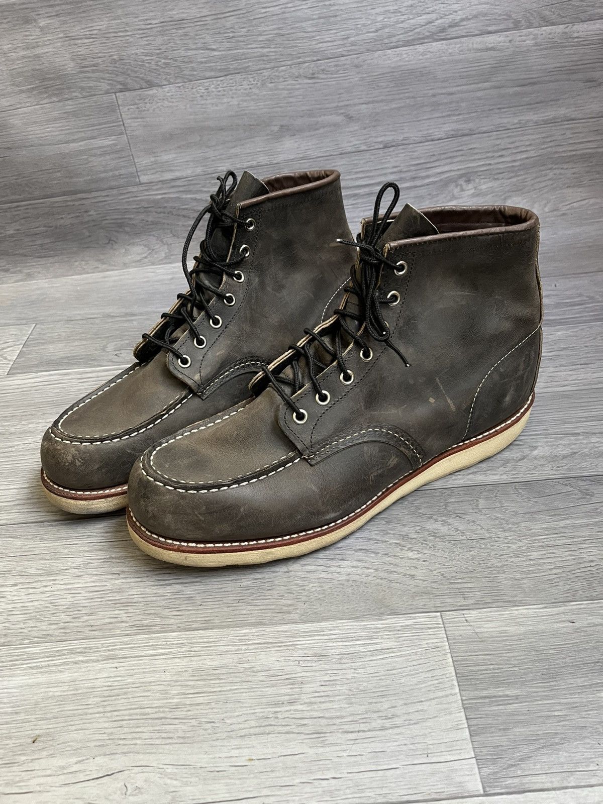 Red Wing RED WING 9070 Black Round Toe Leather Boots (US 8D) | Grailed