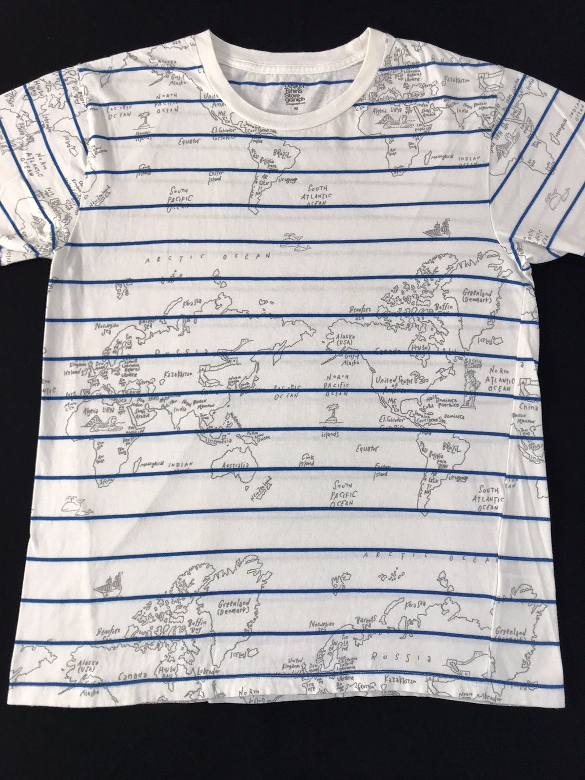Japanese Brand Vintage Japanese Brand World Map Striped Printed Tee Size US M / EU 48-50 / 2 - 3 Thumbnail