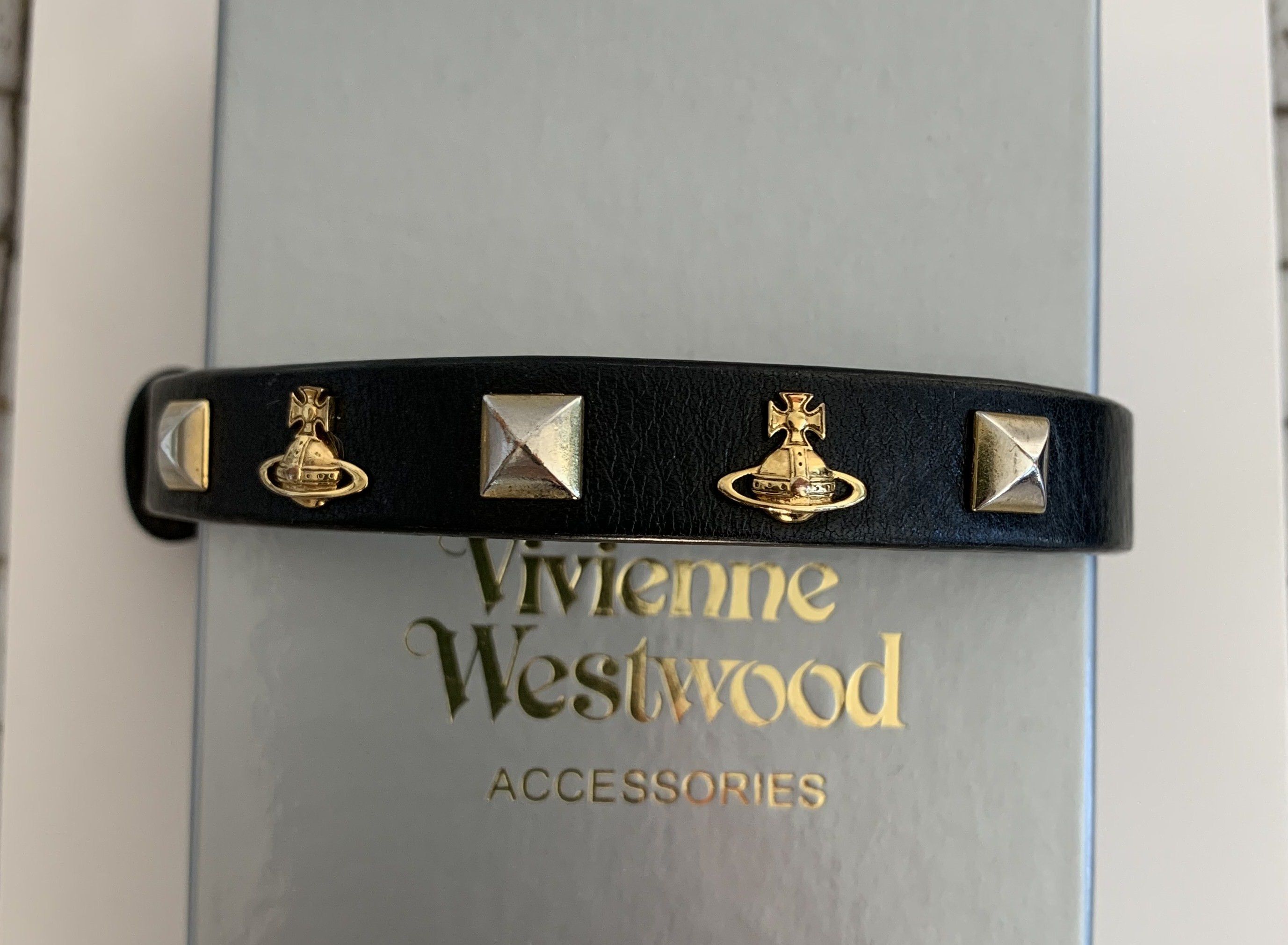 Vivienne Westwood S/S 2019 Vivienne Westwood Norfolk Leather Bracelet + Box Size ONE SIZE - 14 Thumbnail