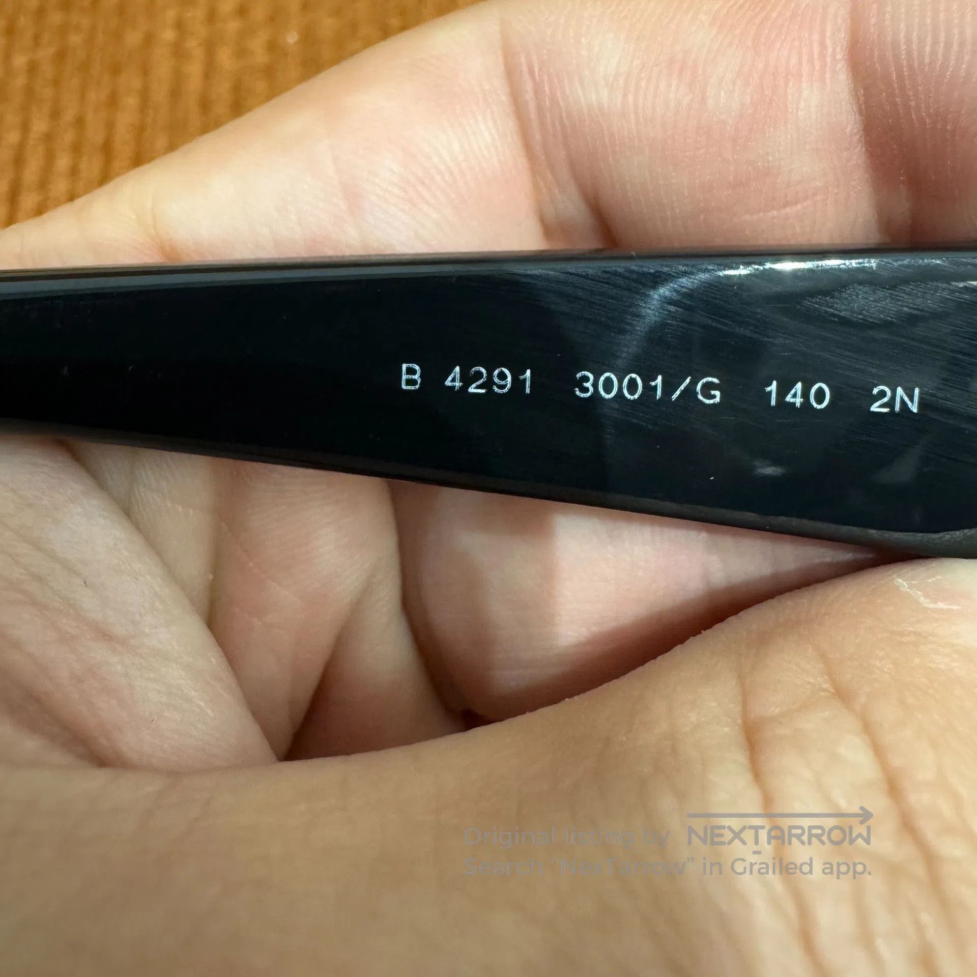 Burberry Burberry Large Logo Sunglasses. Size ONE SIZE - 5 Thumbnail
