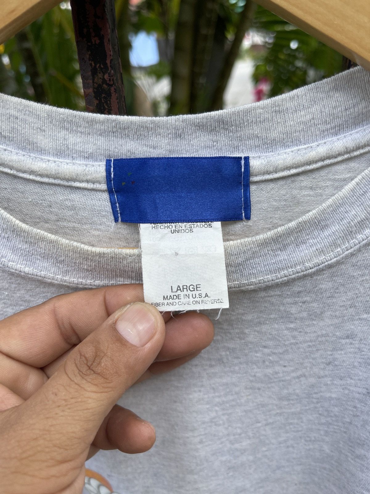 Disney Rare🔥Vintage 90s Tokyo Disneyland Mirror T-Shirt Size US L / EU 52-54 / 3 - 5 Thumbnail