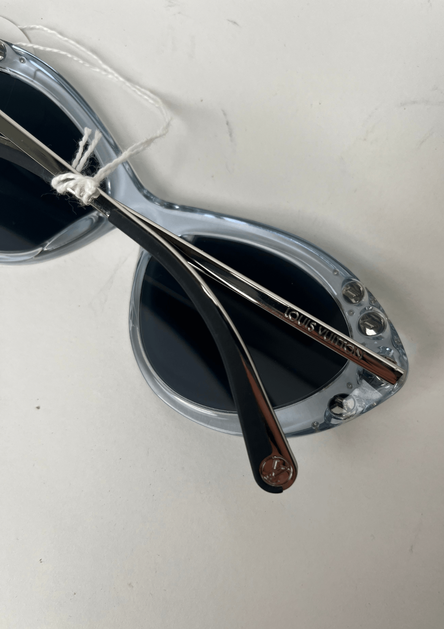 Louis Vuitton Silver Sunglasses Size ONE SIZE - 7 Thumbnail
