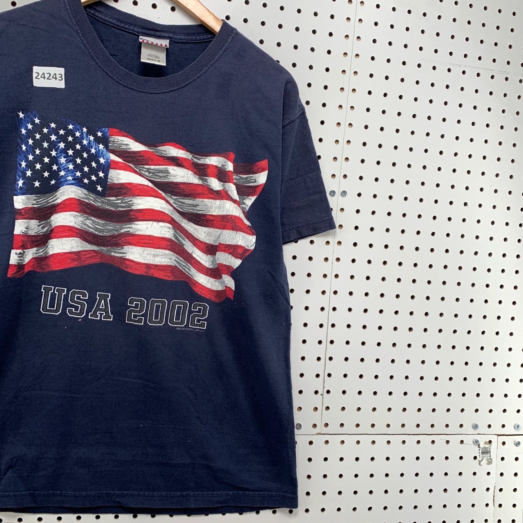 Vintage VINTAGE Sonoma Shirt Navy Blue USA Flag 2002 Graphic Adult Medium 20x26.5 Navy Blue USA Flag 2002 Graphic Men Medium 20x26.5 Size US M / EU 48-50 / 2 - 4 Thumbnail