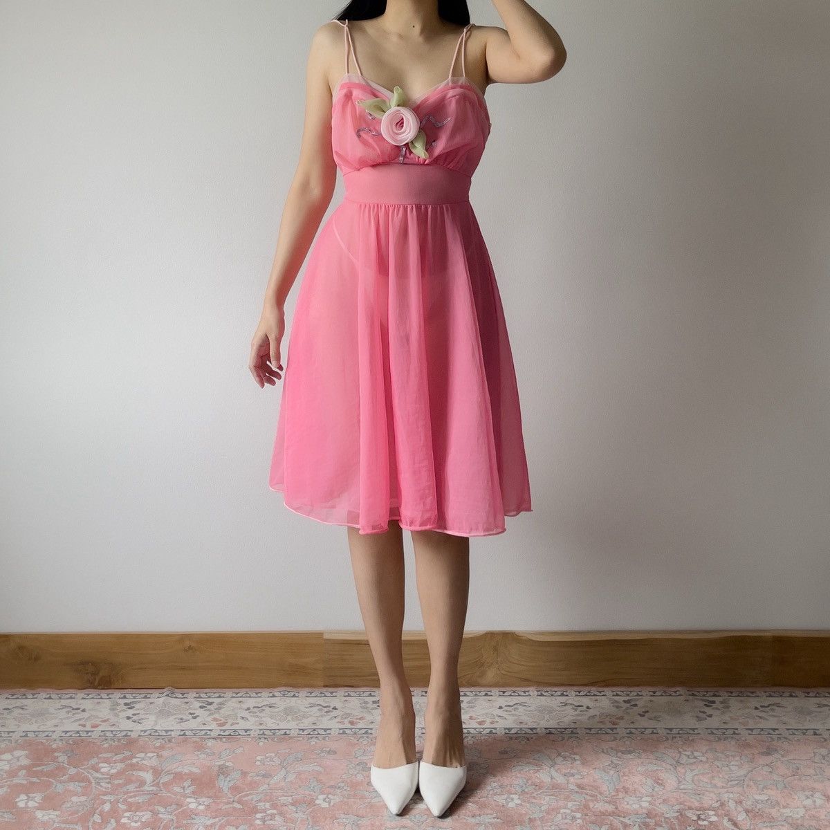 Vintage Vintage 1980s Pink Chiffon Semi-Sheer Nightgown (S–M) Size S / US 4 / IT 40 - 6 Thumbnail