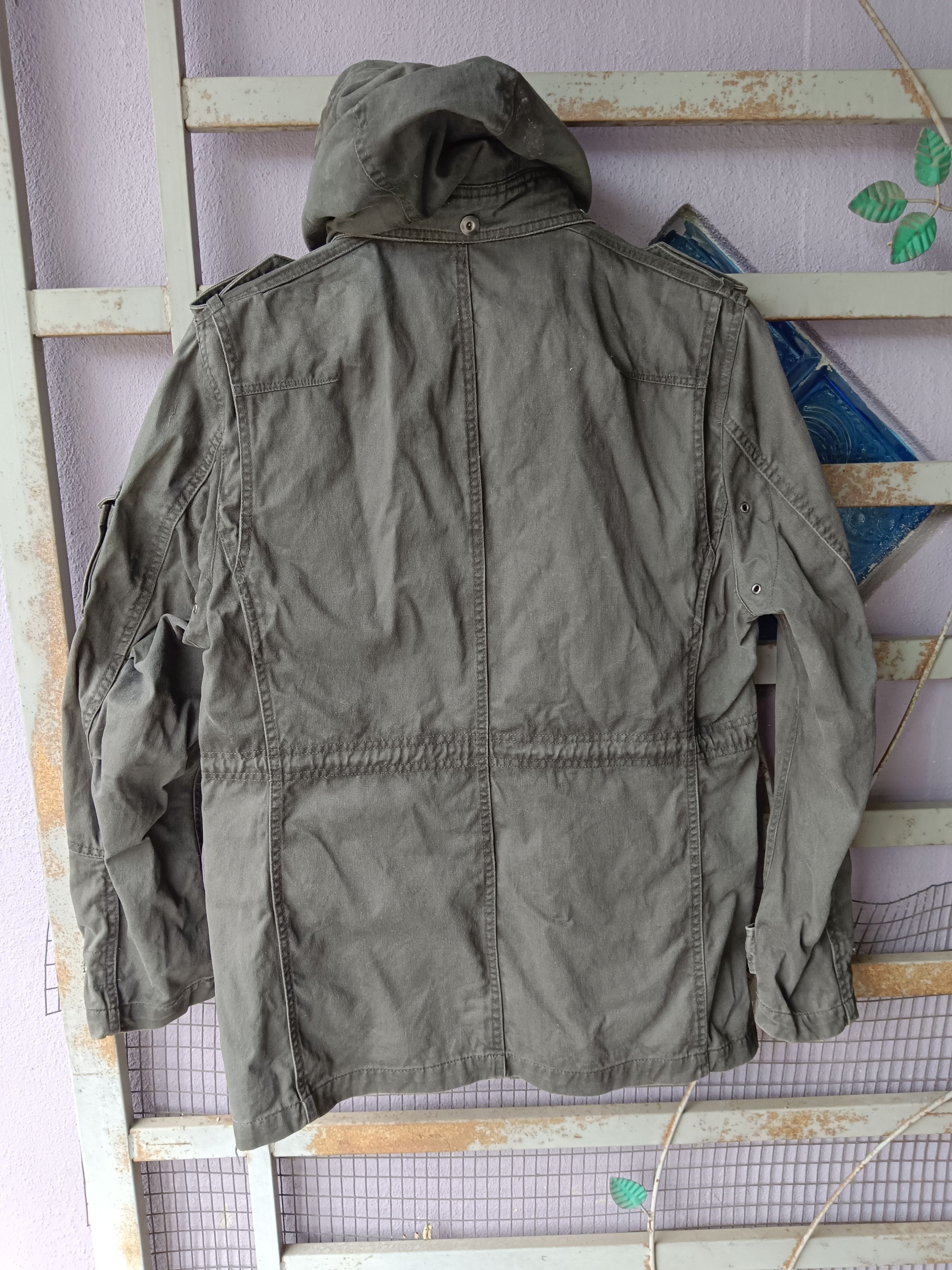 Japanese Brand 🔥 MULTIPOKET SEMANTIC DESINGN 🔥sun feded 🔥 Size US M / EU 48-50 / 2 - 7 Thumbnail