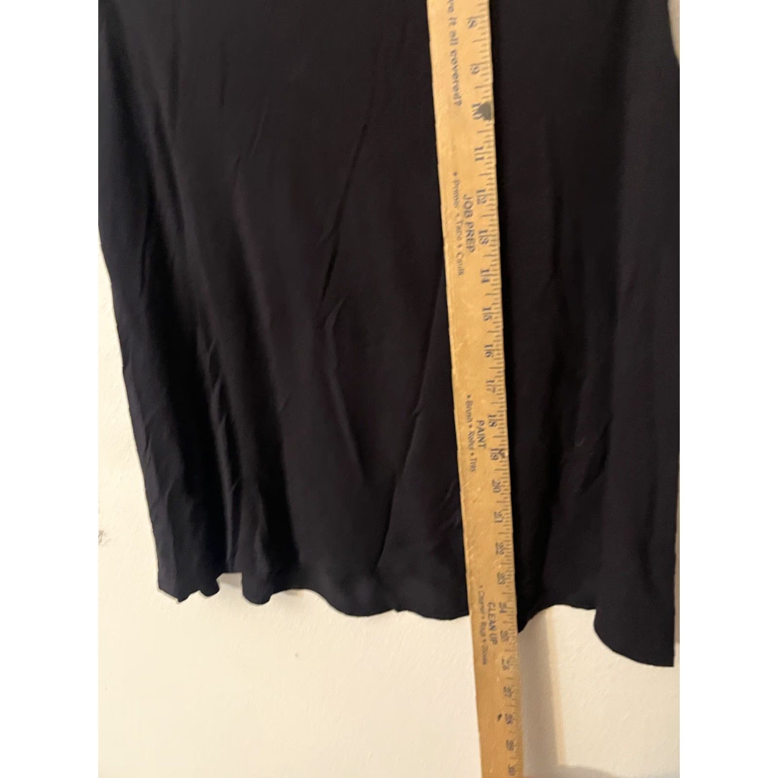 Croft & Barrow VINTAGE Croft & Barrow Black Sleeveless V-Neck Top Rayon Spandex XL Tank Womens Vintage Casual Basic 90s? Size XL / US 12-14 / IT 48-50 - 5 Thumbnail