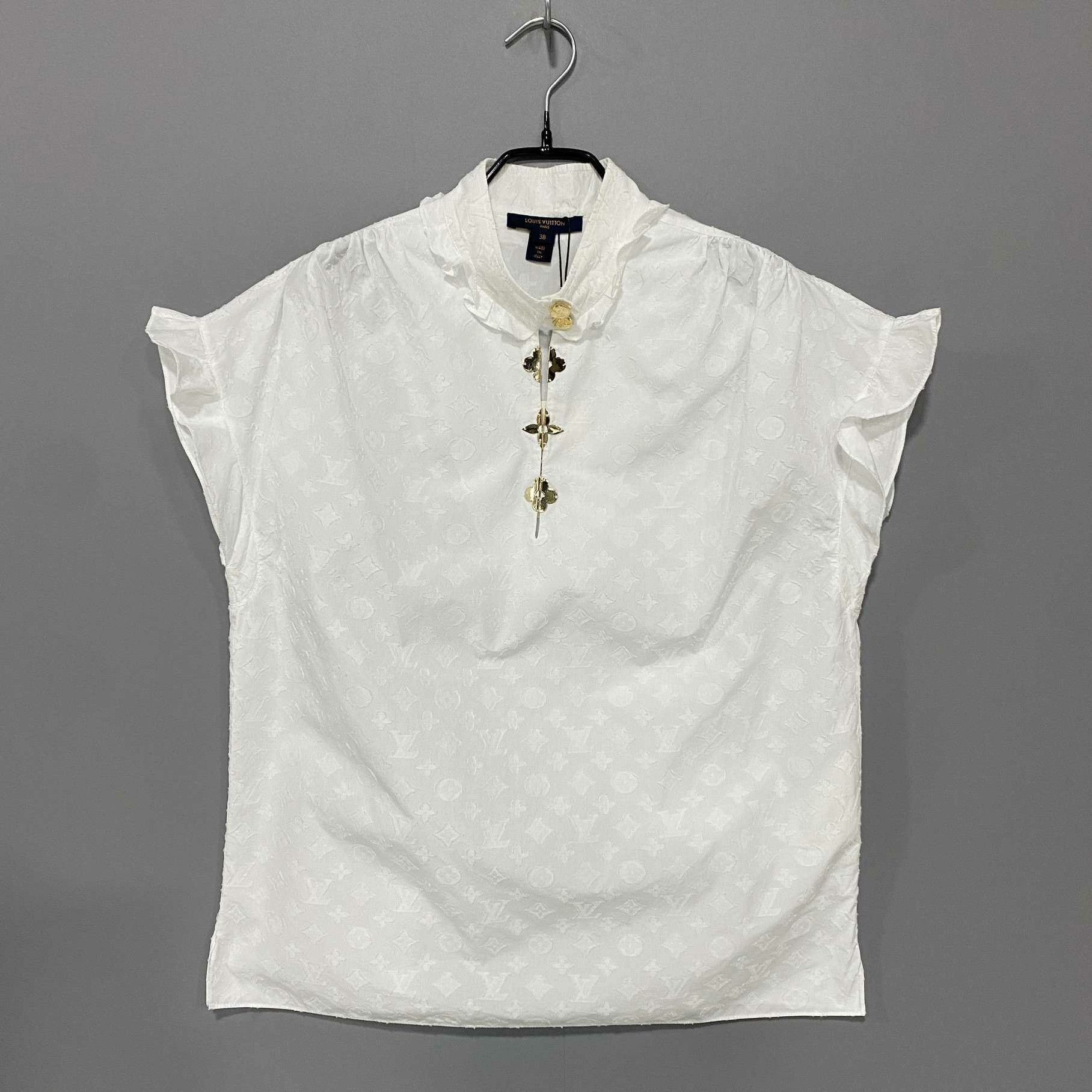 Louis Vuitton Louis Vuitton Retro Gold Button Up S Women Size S / US 4 / IT 40 - 1 Thumbnail