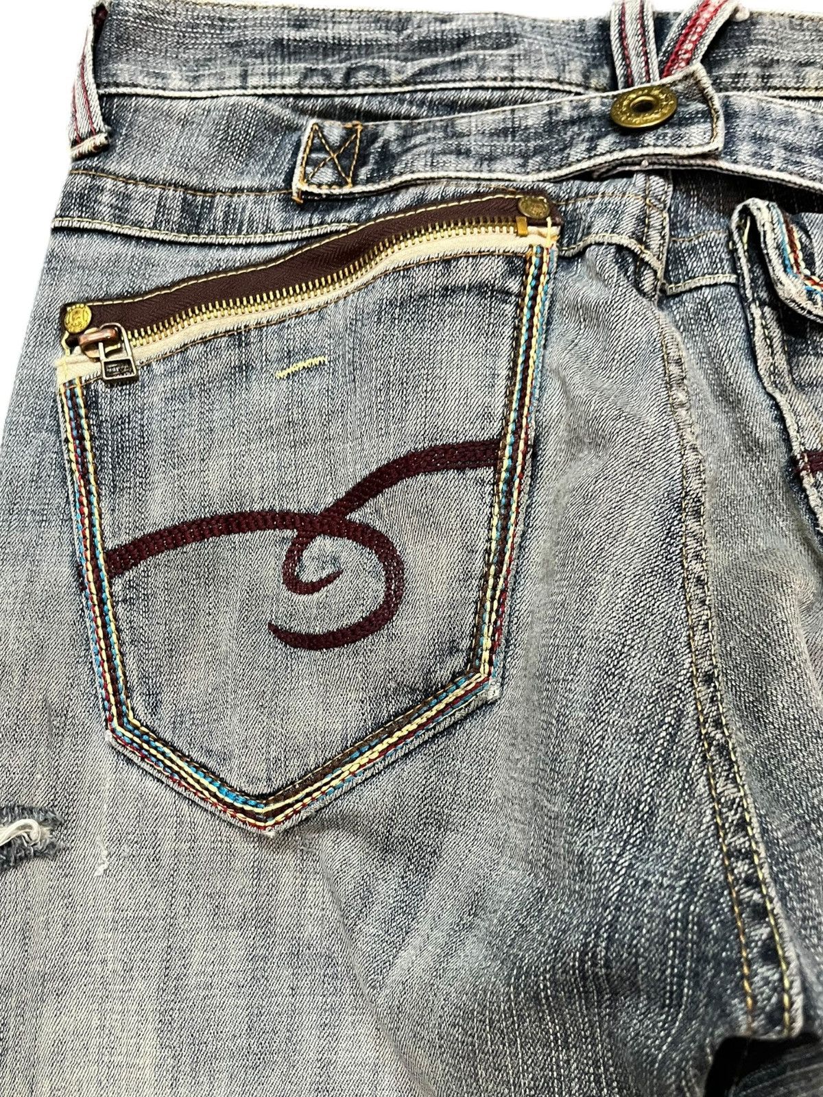 Japanese Brand Vintage Japanese Brand Faded Buckle Belt Distressed Denim Size US 30 / EU 46 - 8 Thumbnail