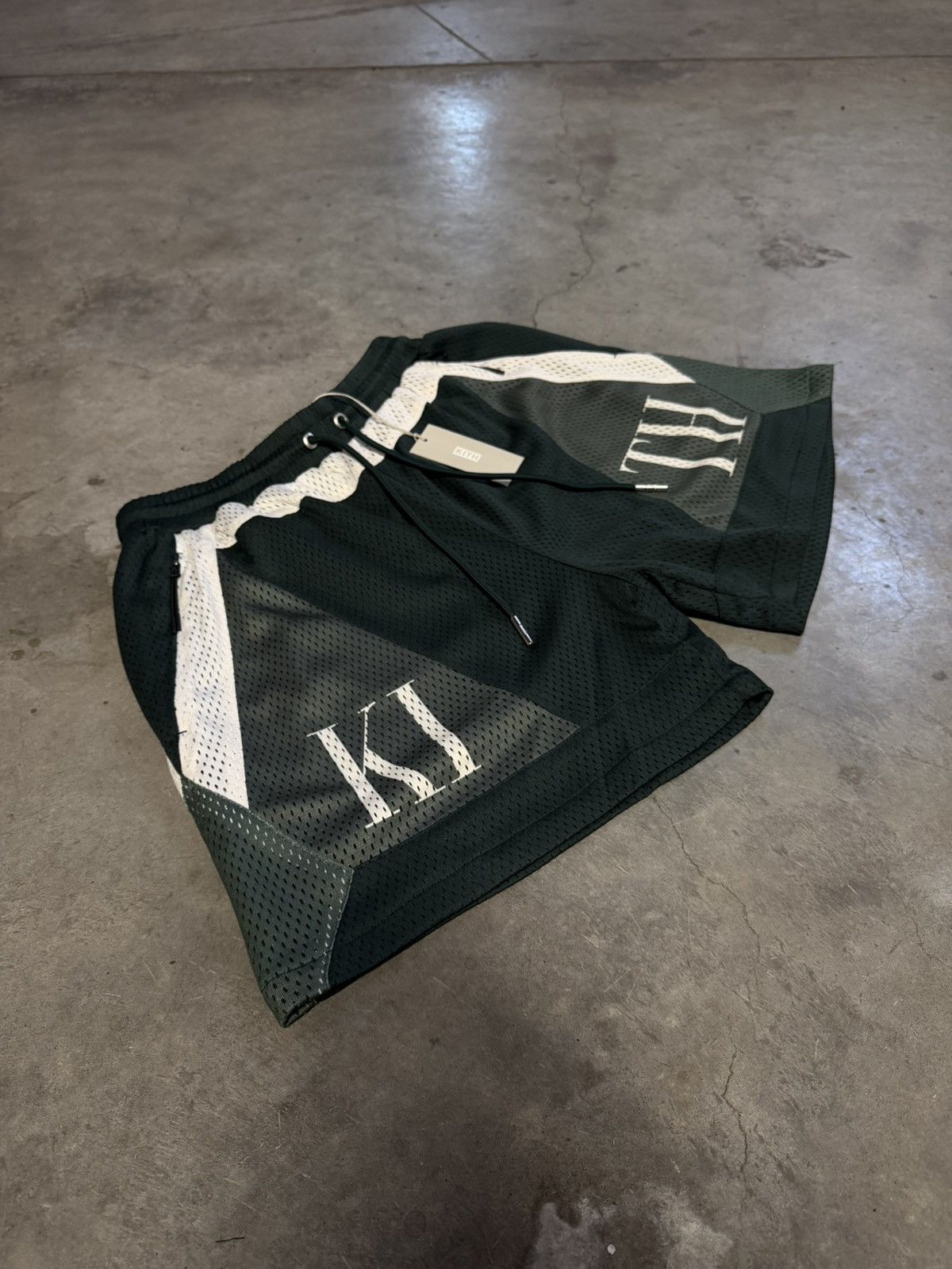 Kith KITH Mesh Turbo Short “Stadium” Size US 30 / EU 46 - 1 Thumbnail